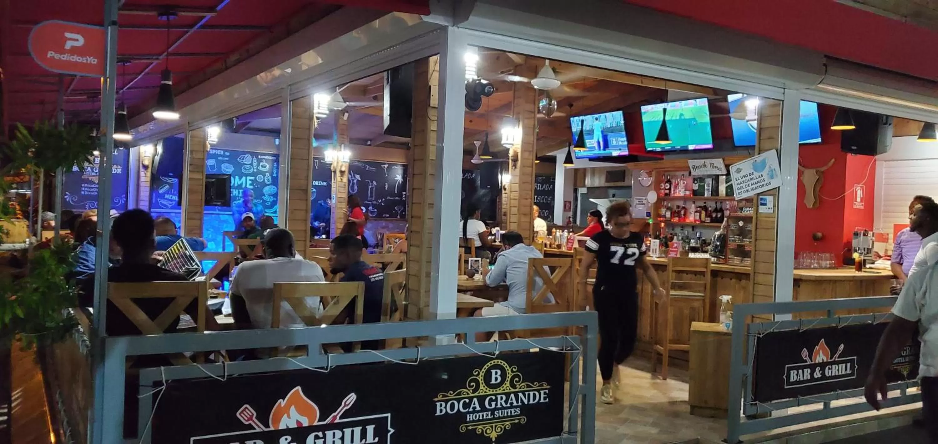 Restaurant/places to eat in Boca Grande Hotel Suites