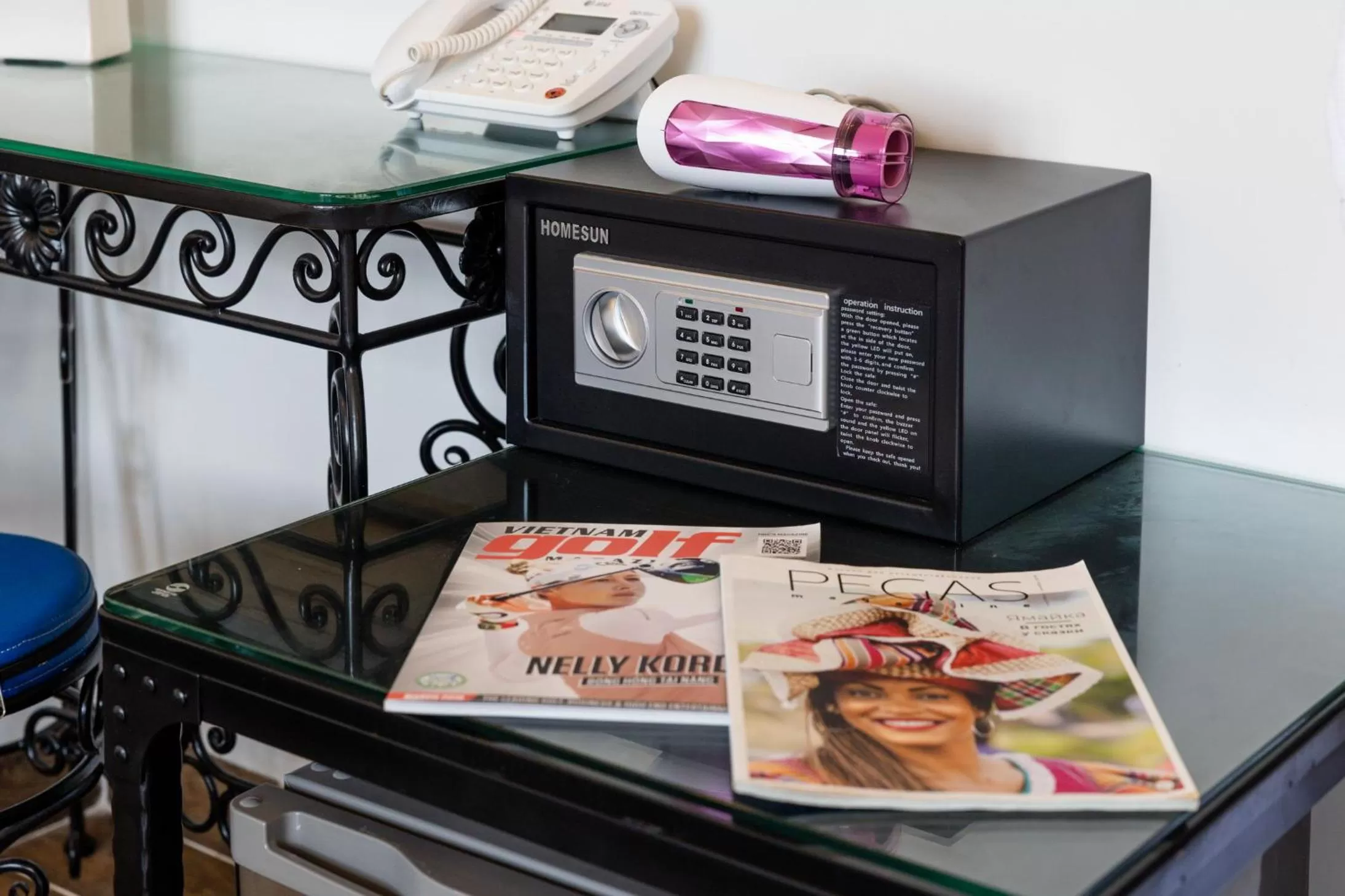 Coffee/tea facilities in Azura Gold Hotel & Apartment