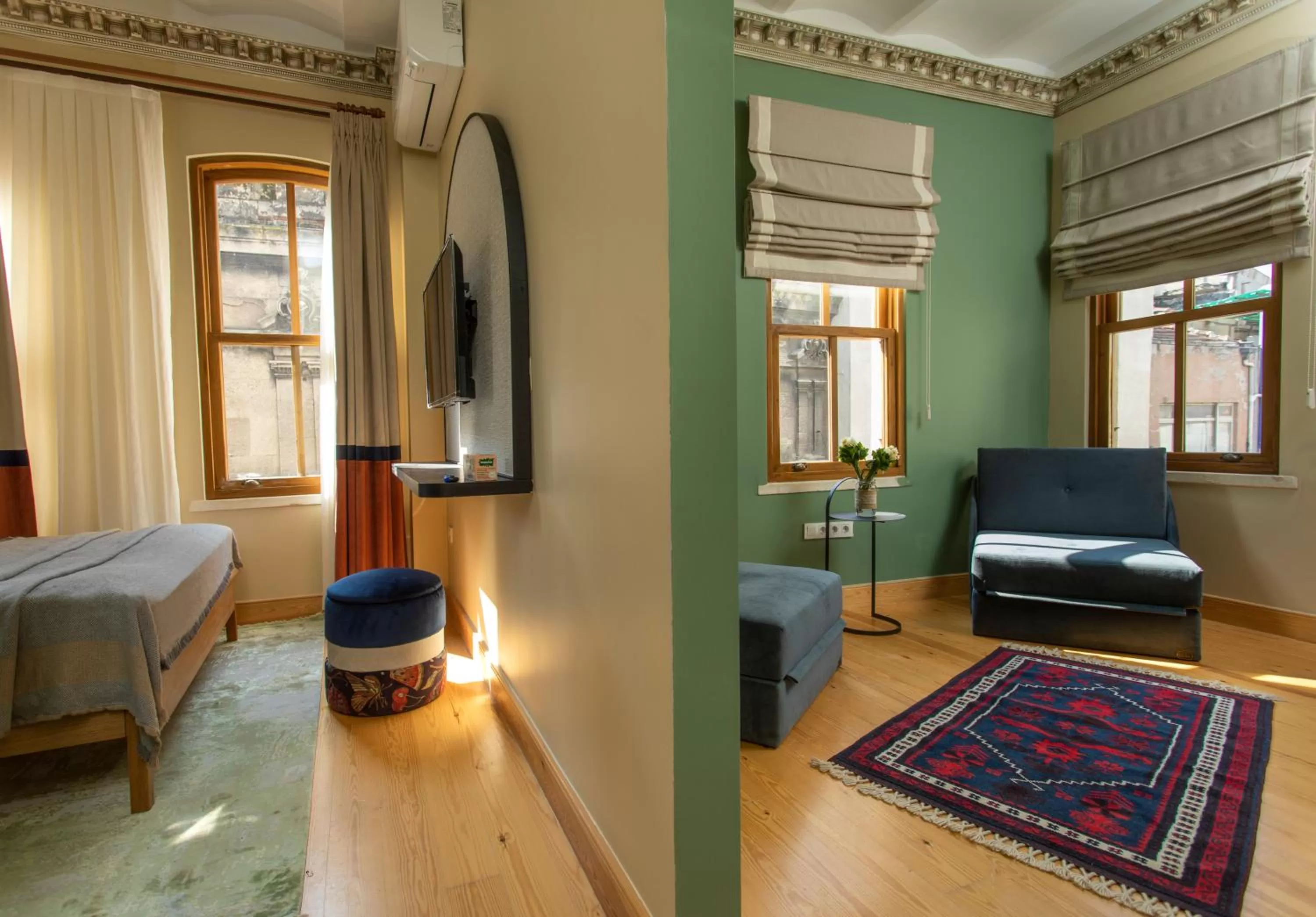 Communal lounge/ TV room, Bed in Sirin Han Hotel Old City