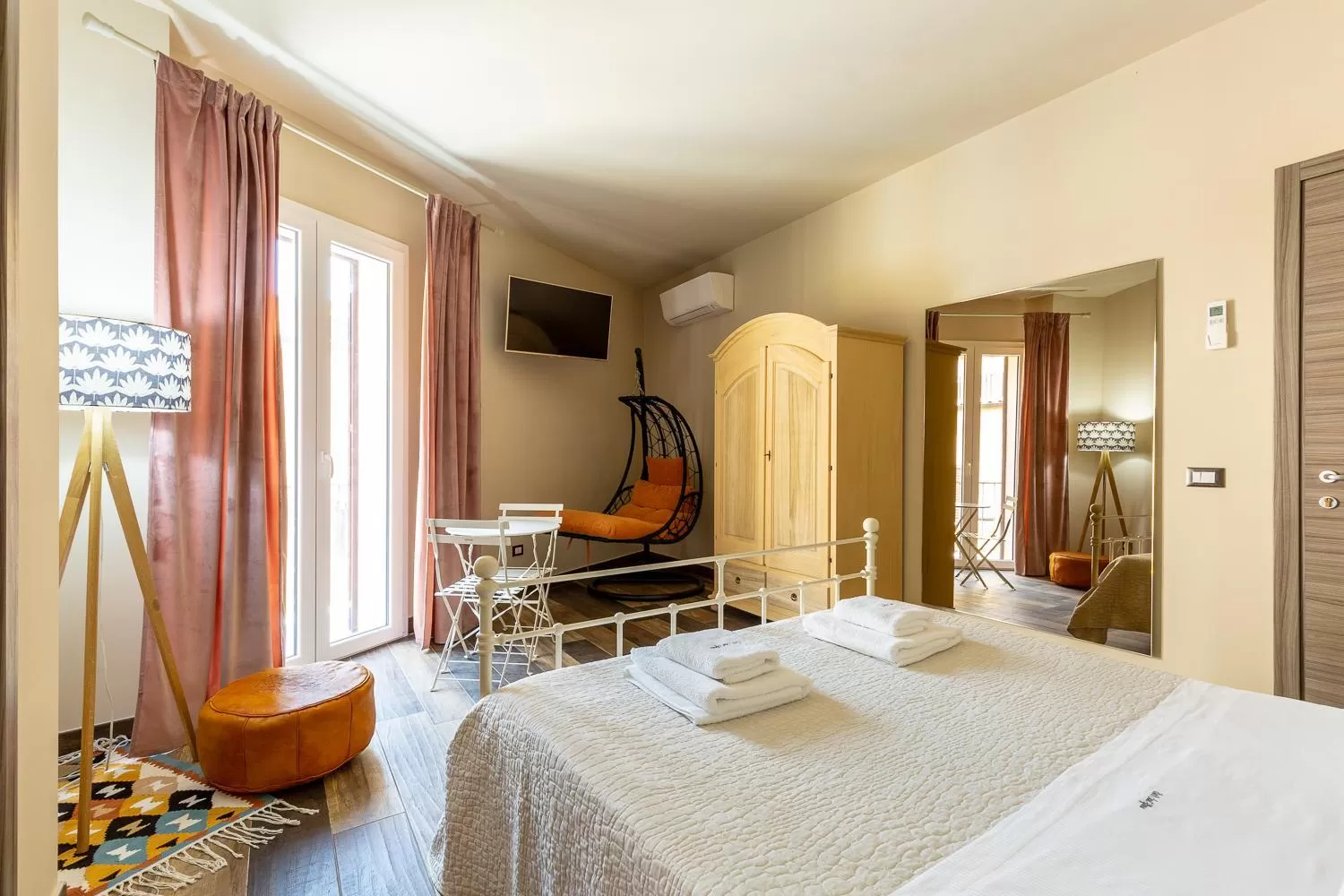 TV and multimedia, Bed in BnB Sant'Alfonso