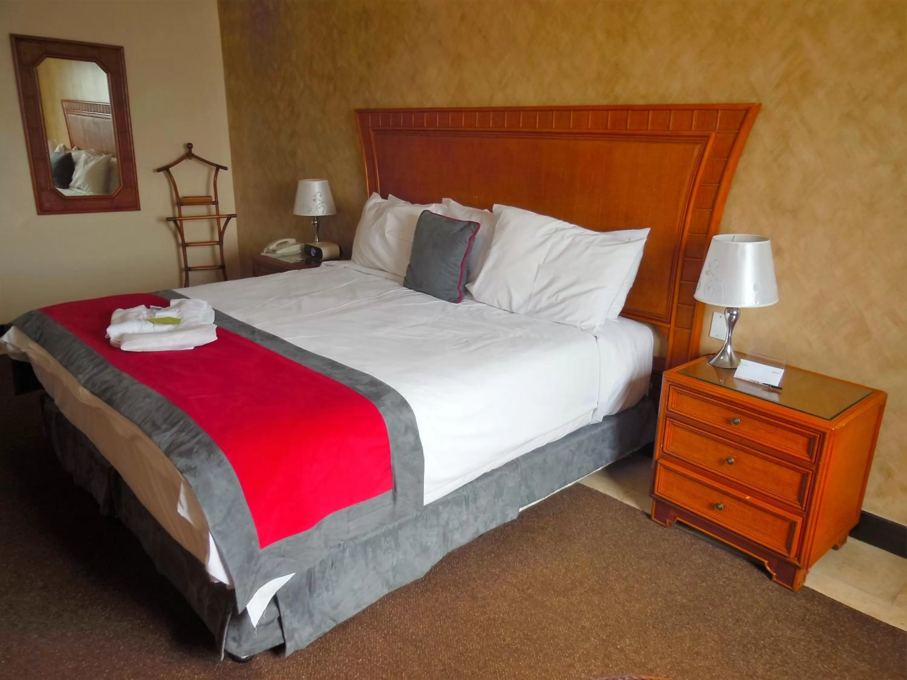 Bedroom, Bed in Radisson Colon 2,000 Hotel & Casino