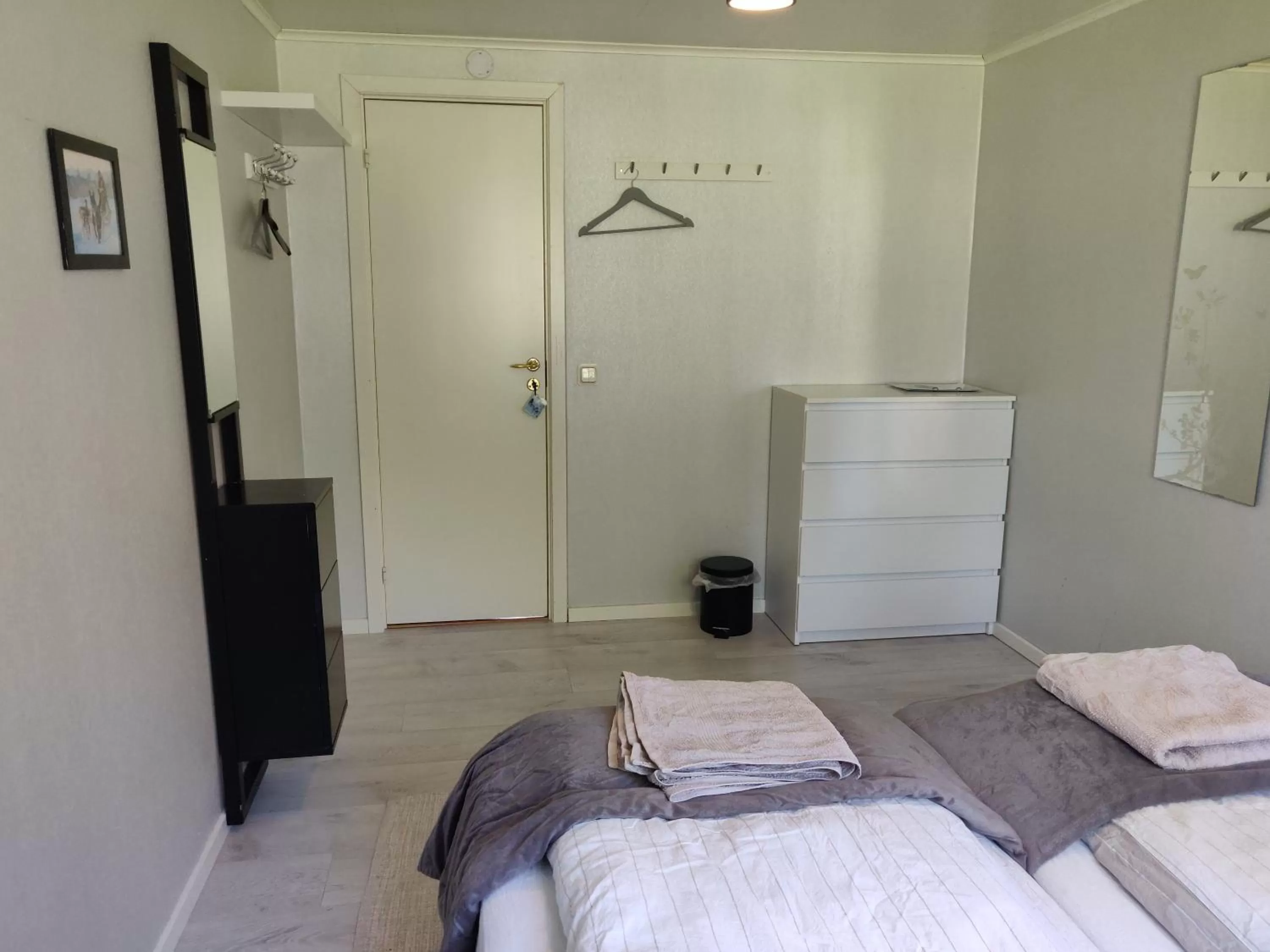 Double or Twin Room with Shared Bathroom in Husky Lodge Hostel