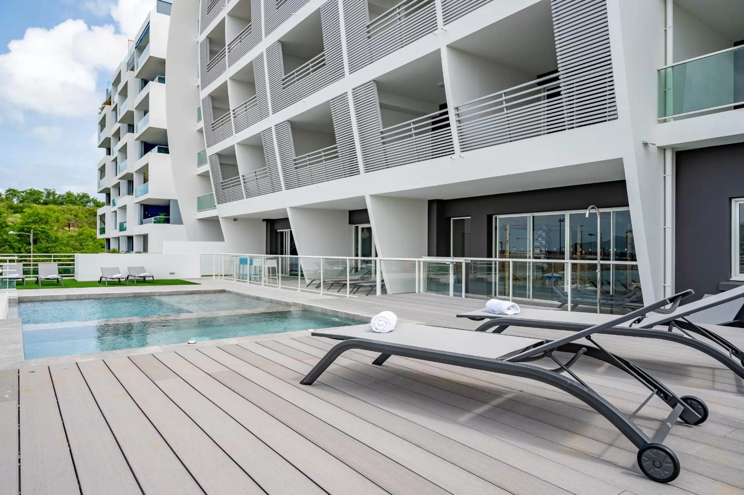 Swimming Pool in Résidence Hôtelière Poséidon Caraïbes