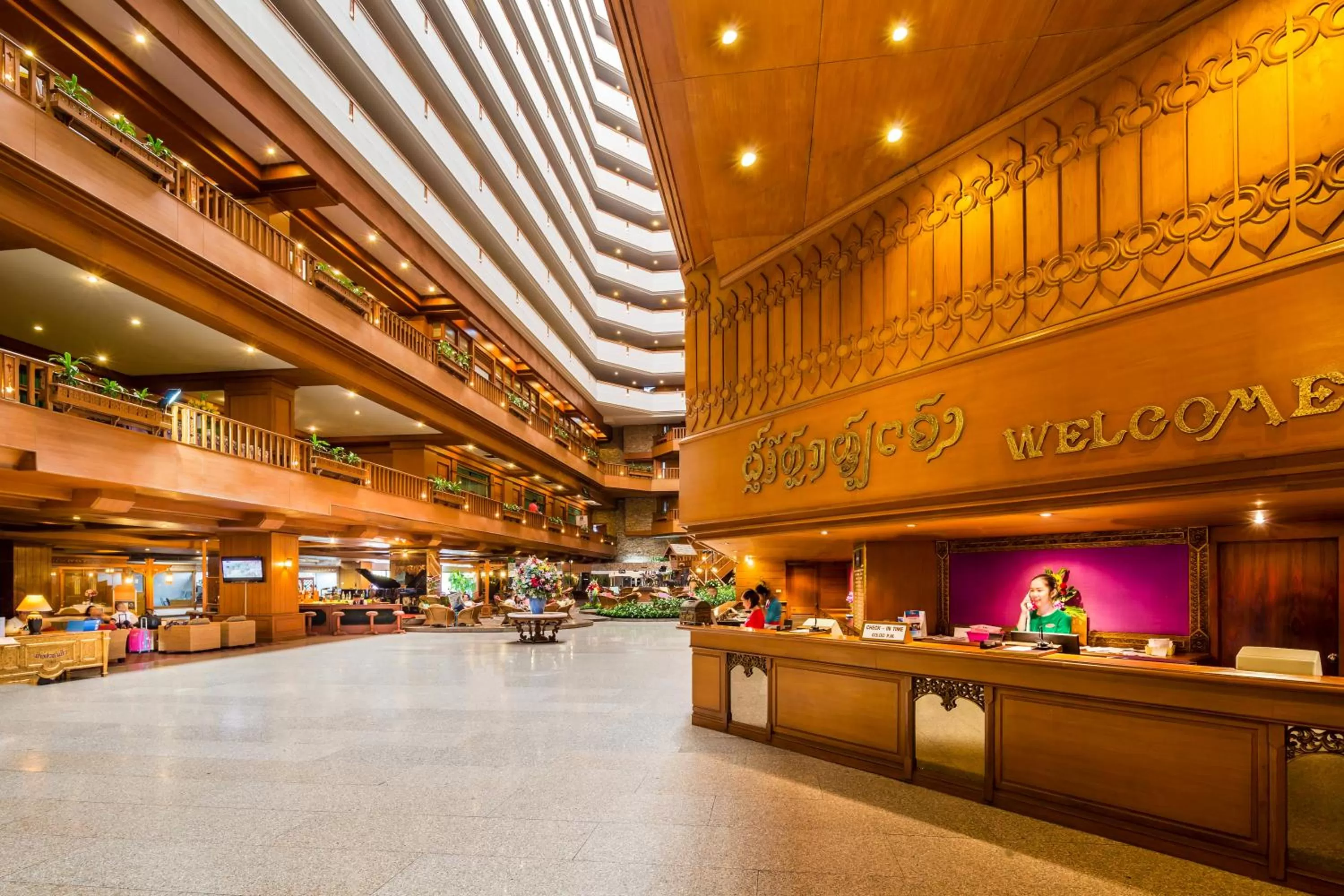 Lobby or reception in Lotus Pang Suan Kaew Hotel