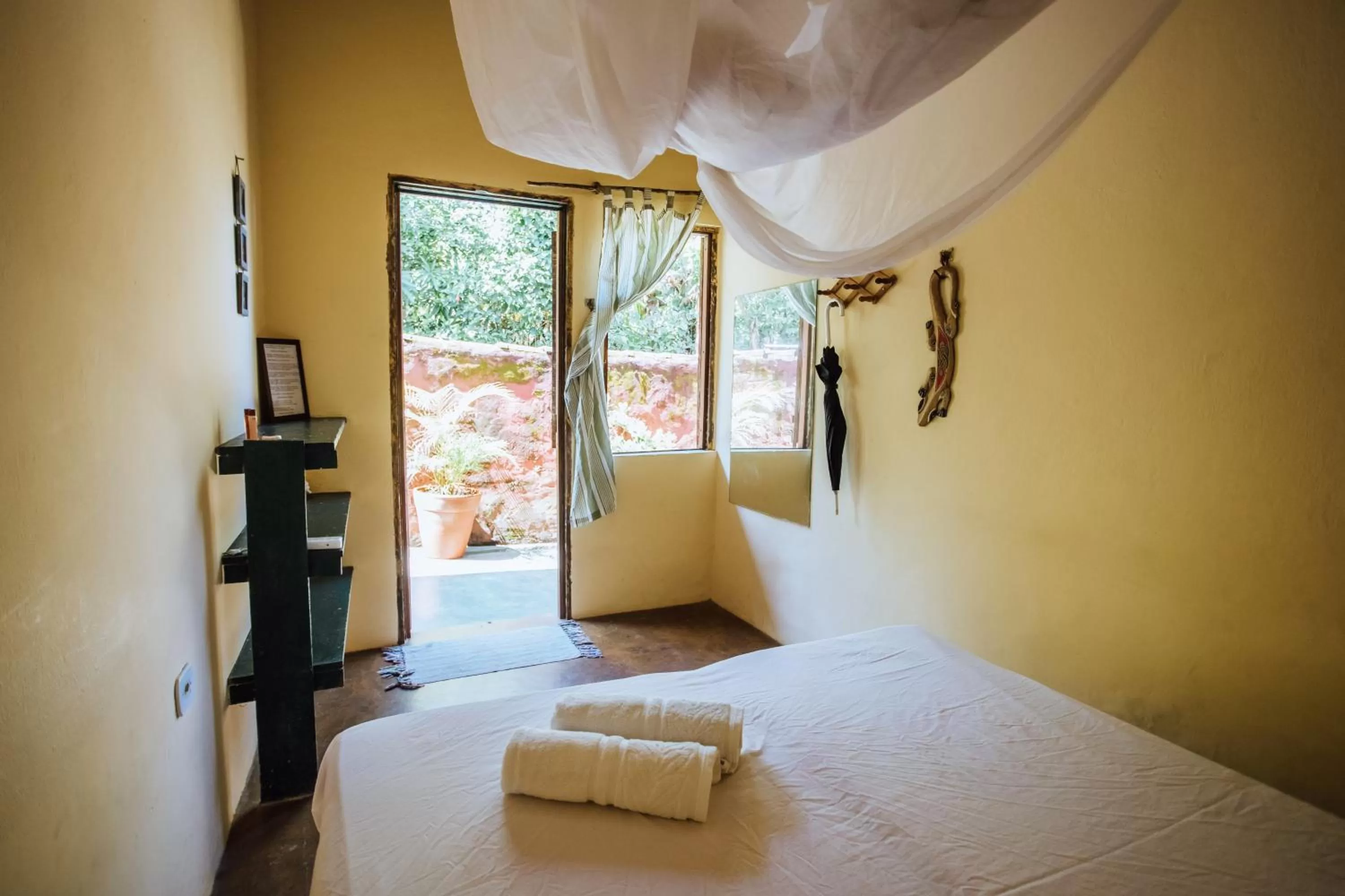 Double or Twin Room with Private External Bathroom in Pousada da Rosa