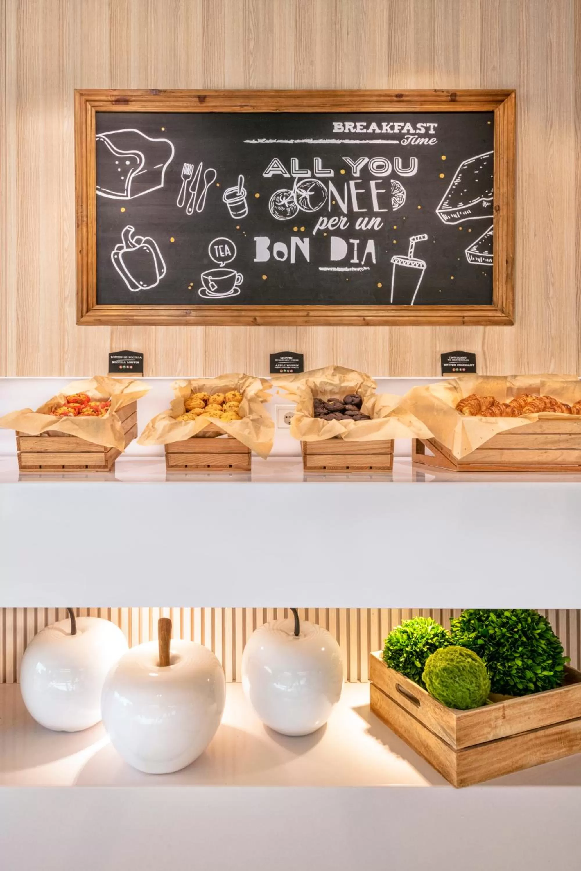 Restaurant/places to eat in Sallés Hotel Pere IV