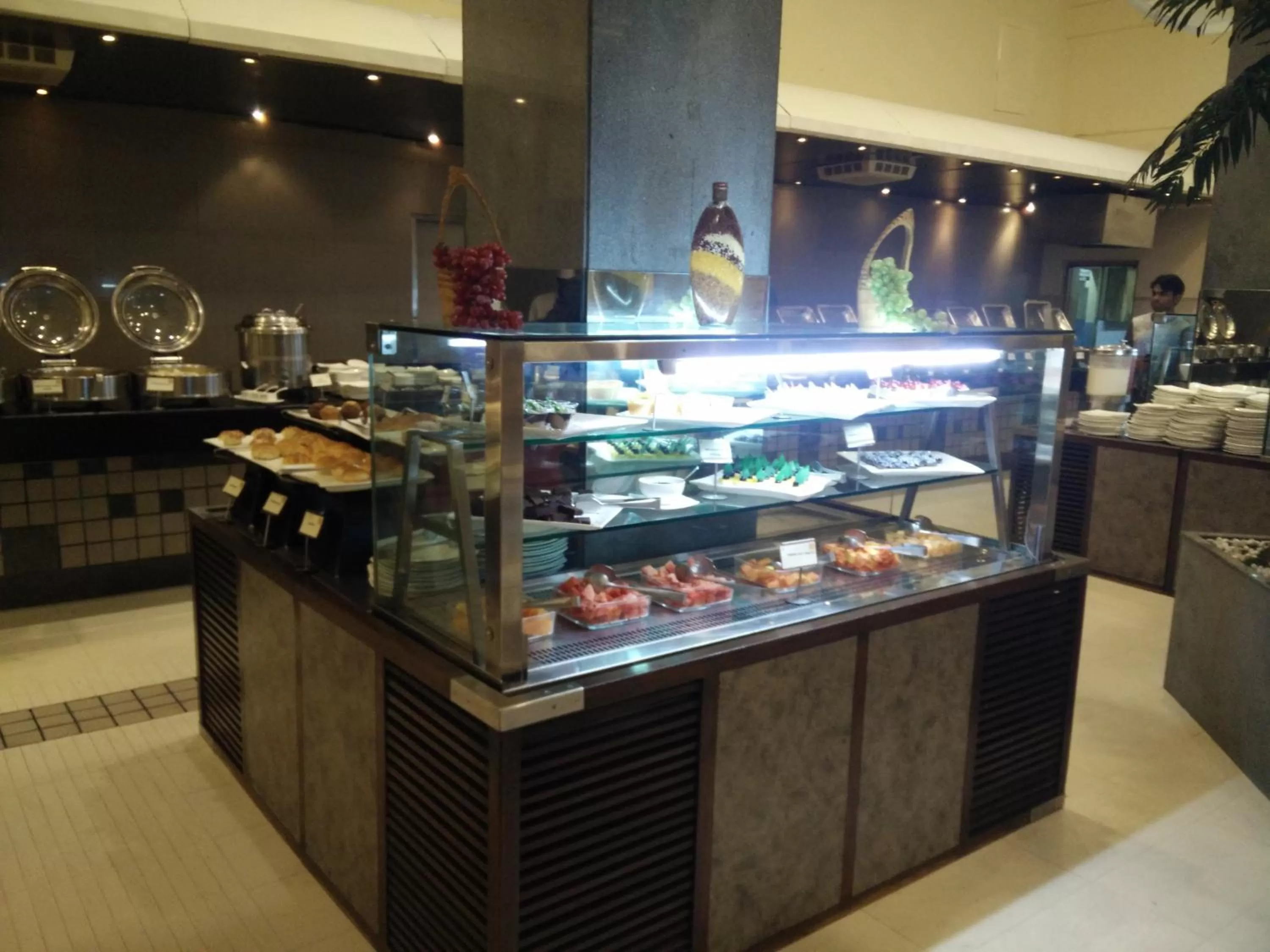 Buffet breakfast in Sayaji Indore