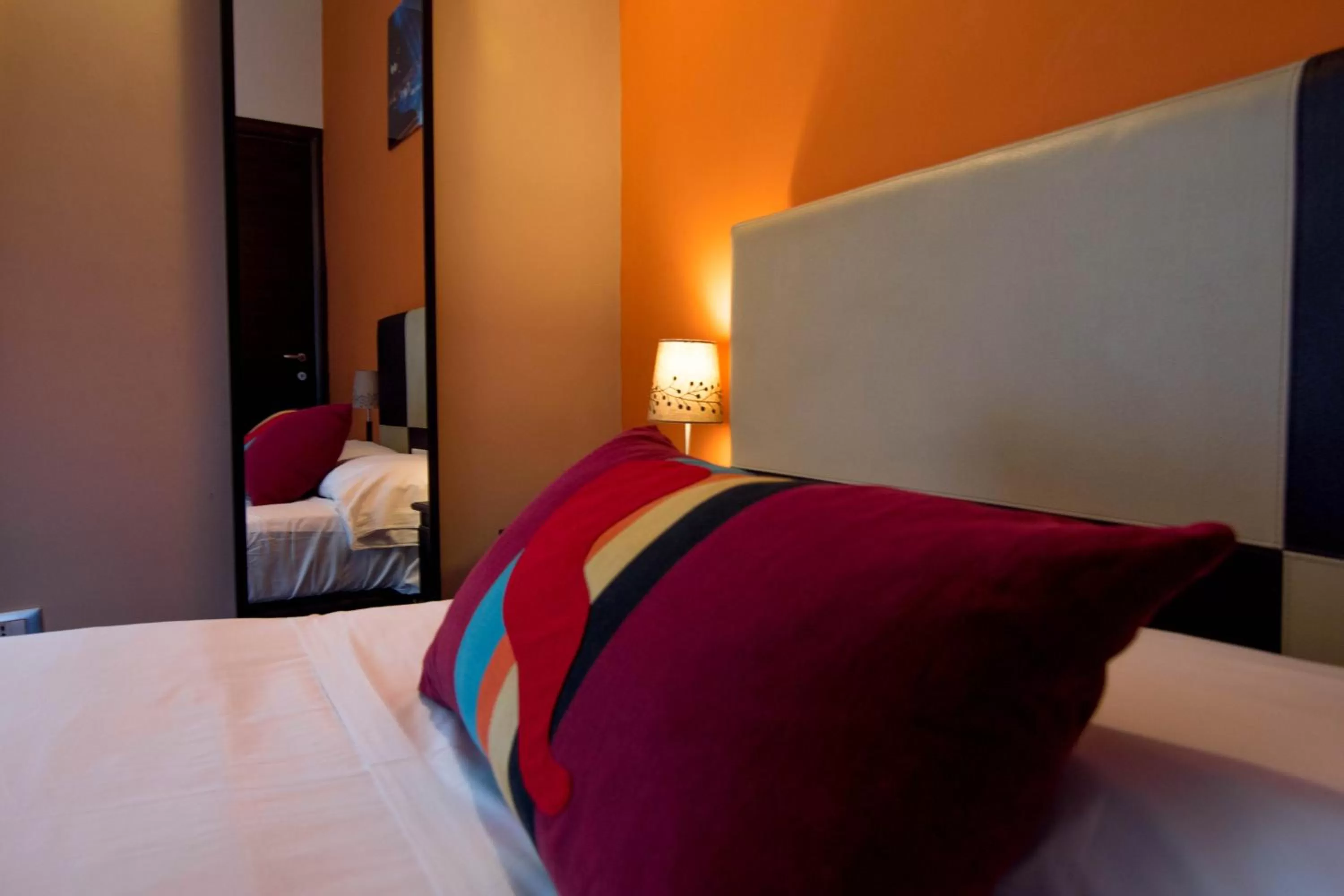 Decorative detail, Bed in Hotel Plebiscito Aparthotel