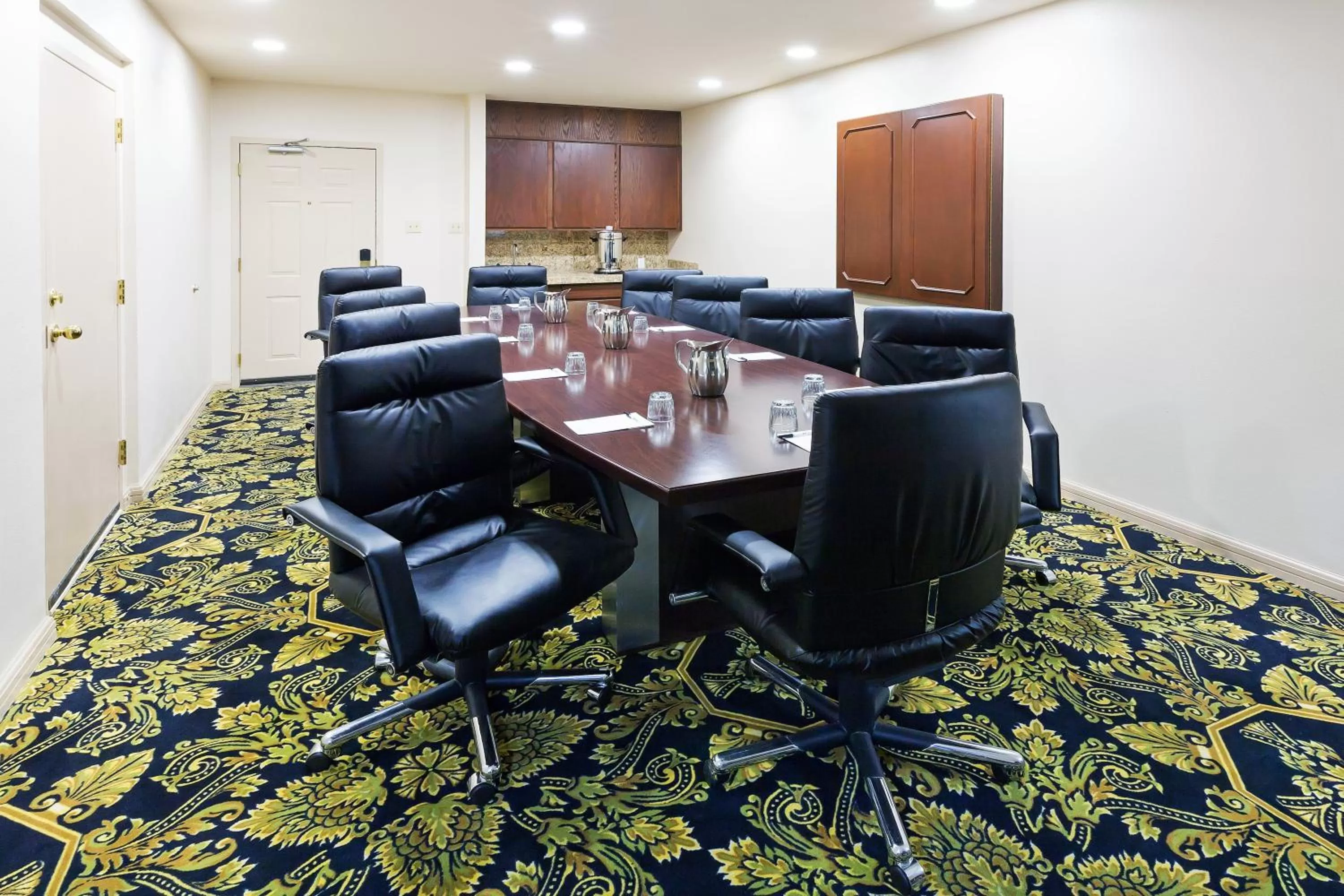 Business facilities in Radisson Hotel El Paso Airport