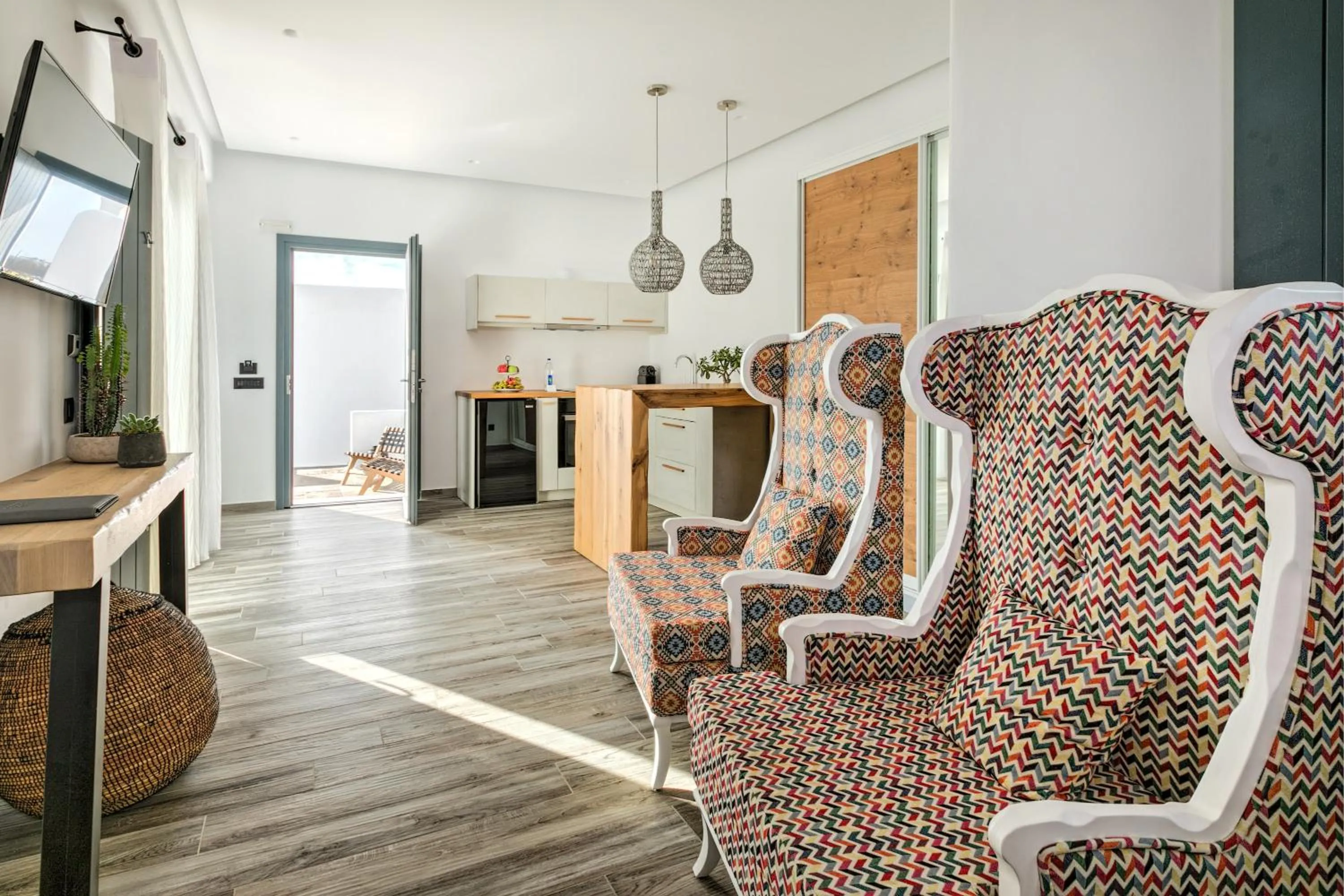 TV and multimedia in Portes Suites & Villas Mykonos