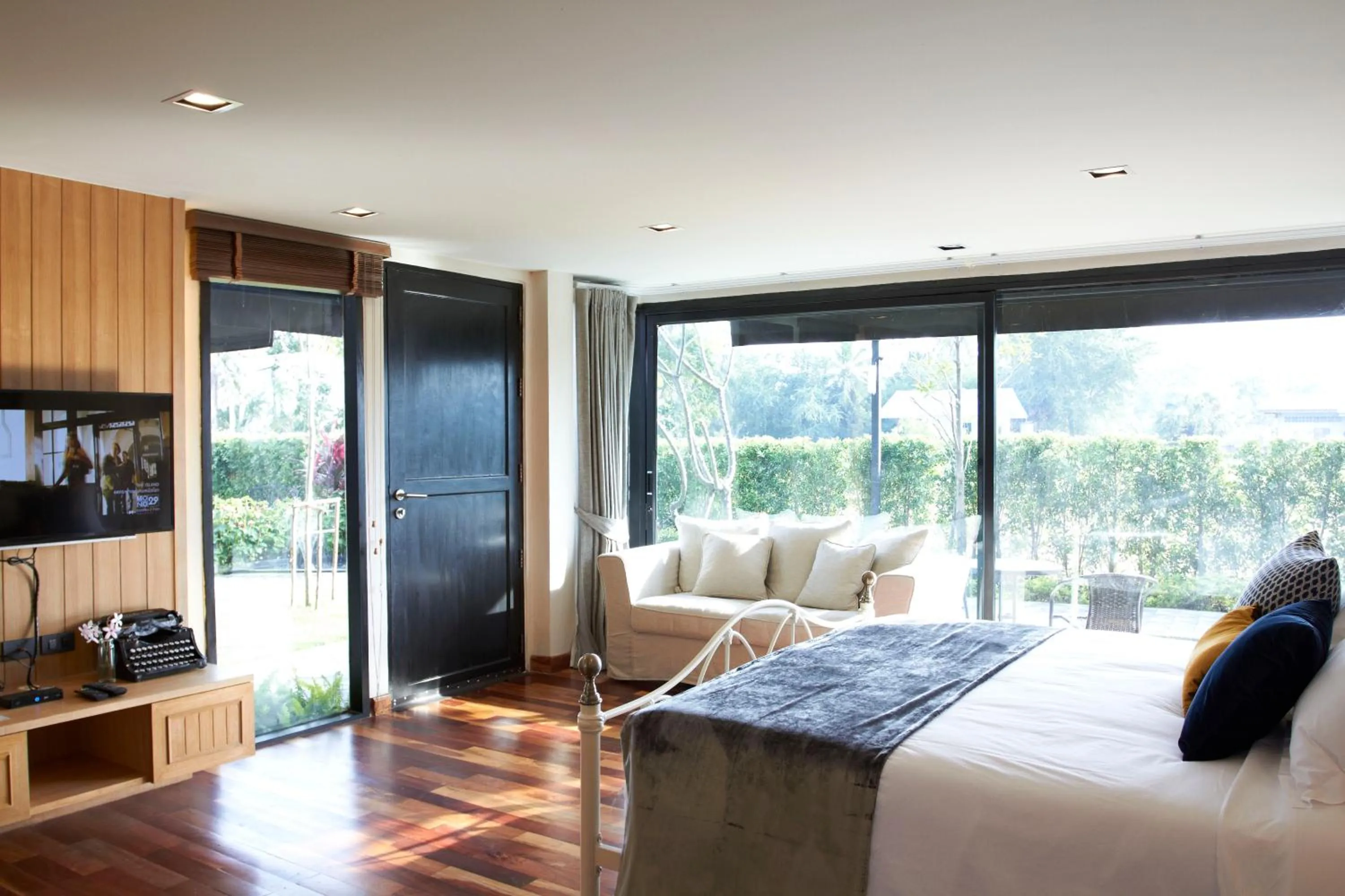 Bed in L'air Du Pran