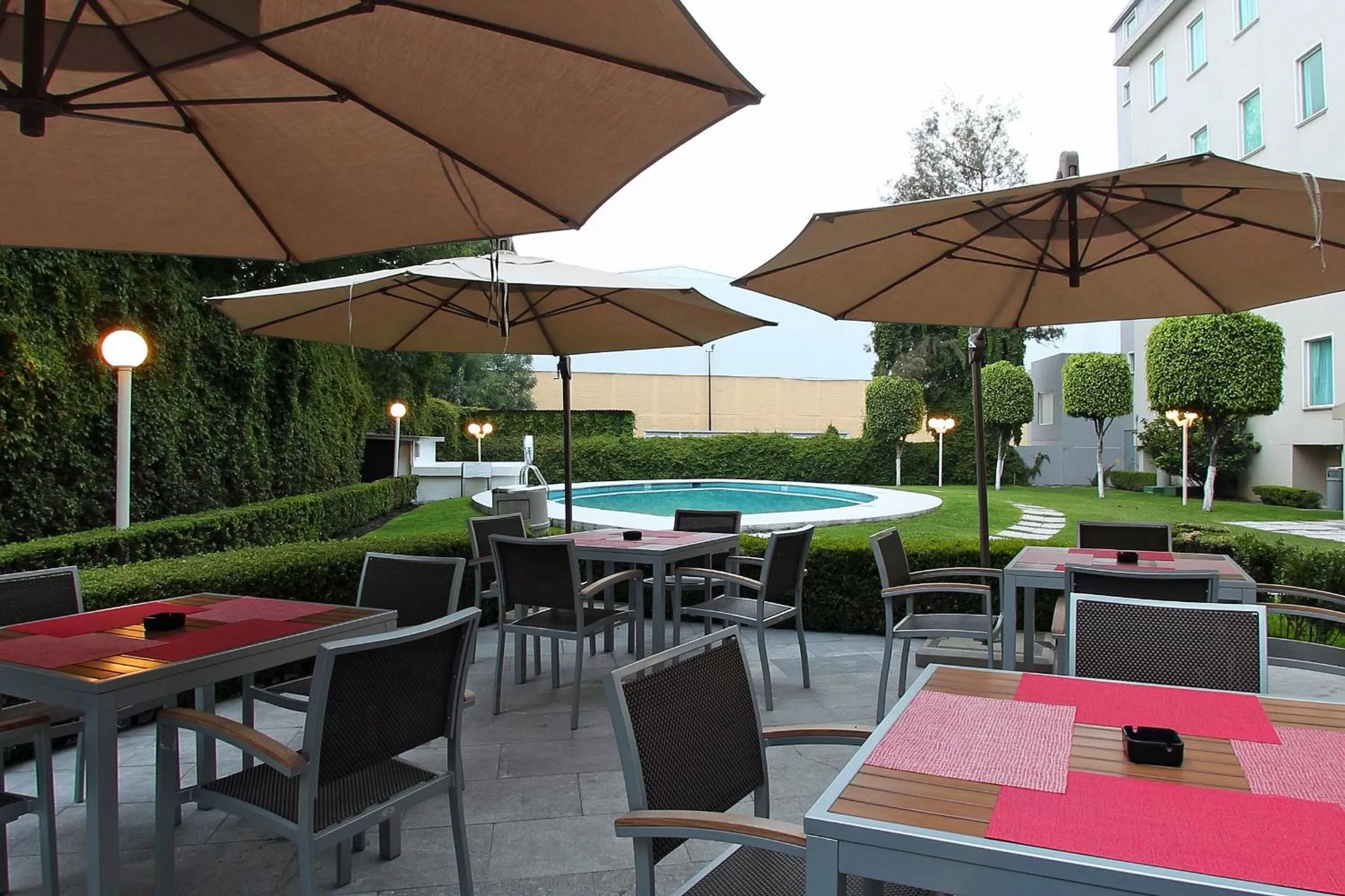 Swimming pool in Fiesta Inn Express Perinorte