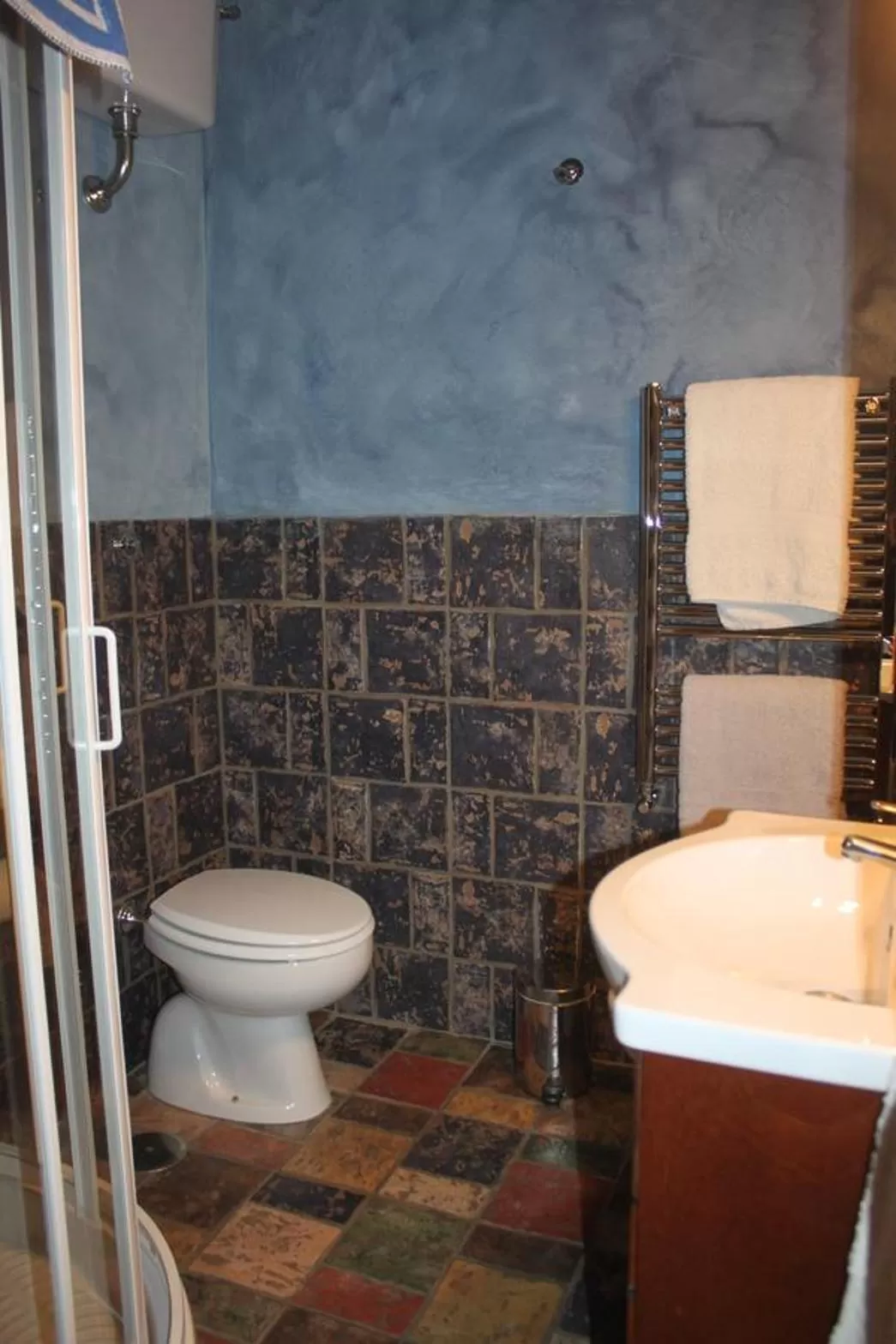 Bathroom in B&B Casamiranapoli