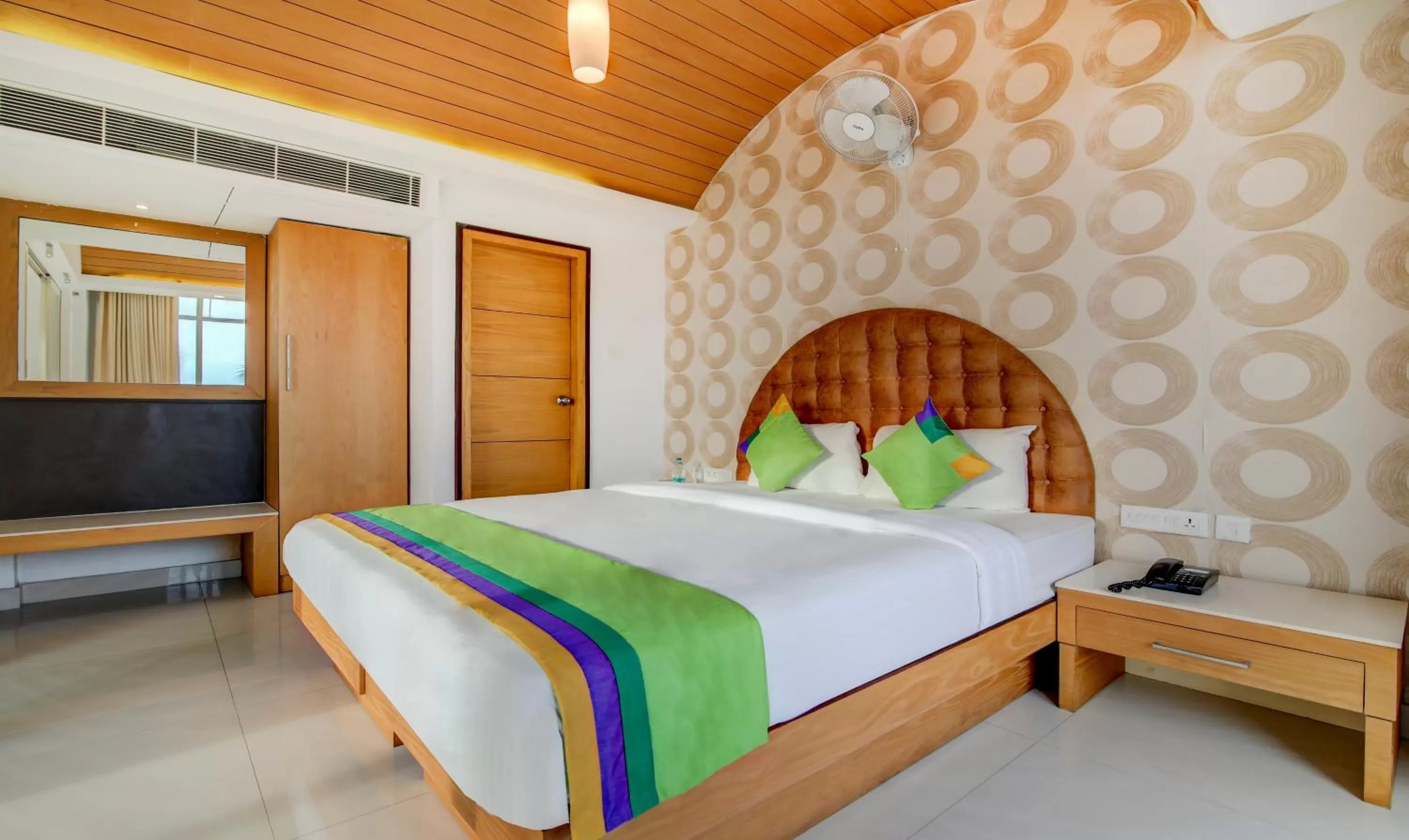 Photo of the whole room, Bed in Cilantro By The Sea