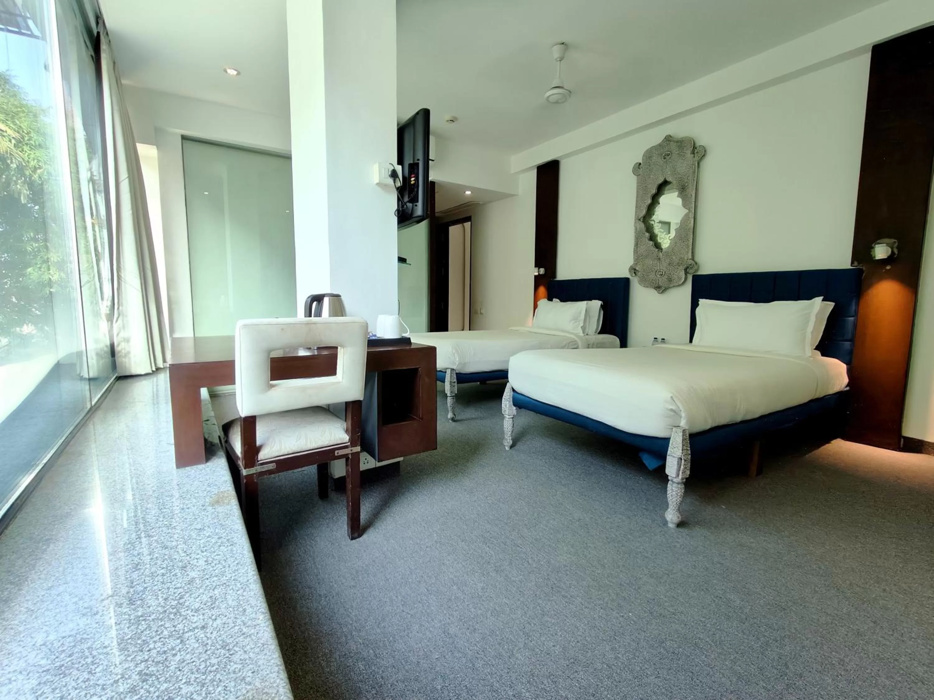 Photo of the whole room, Bed in The Sky Imperial Hotel Yahvi