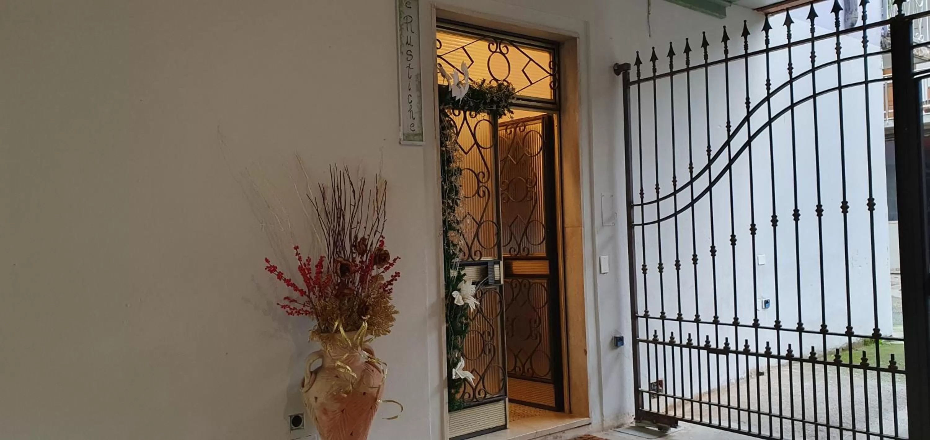 Facade/entrance in Le Rustiche Foresteria