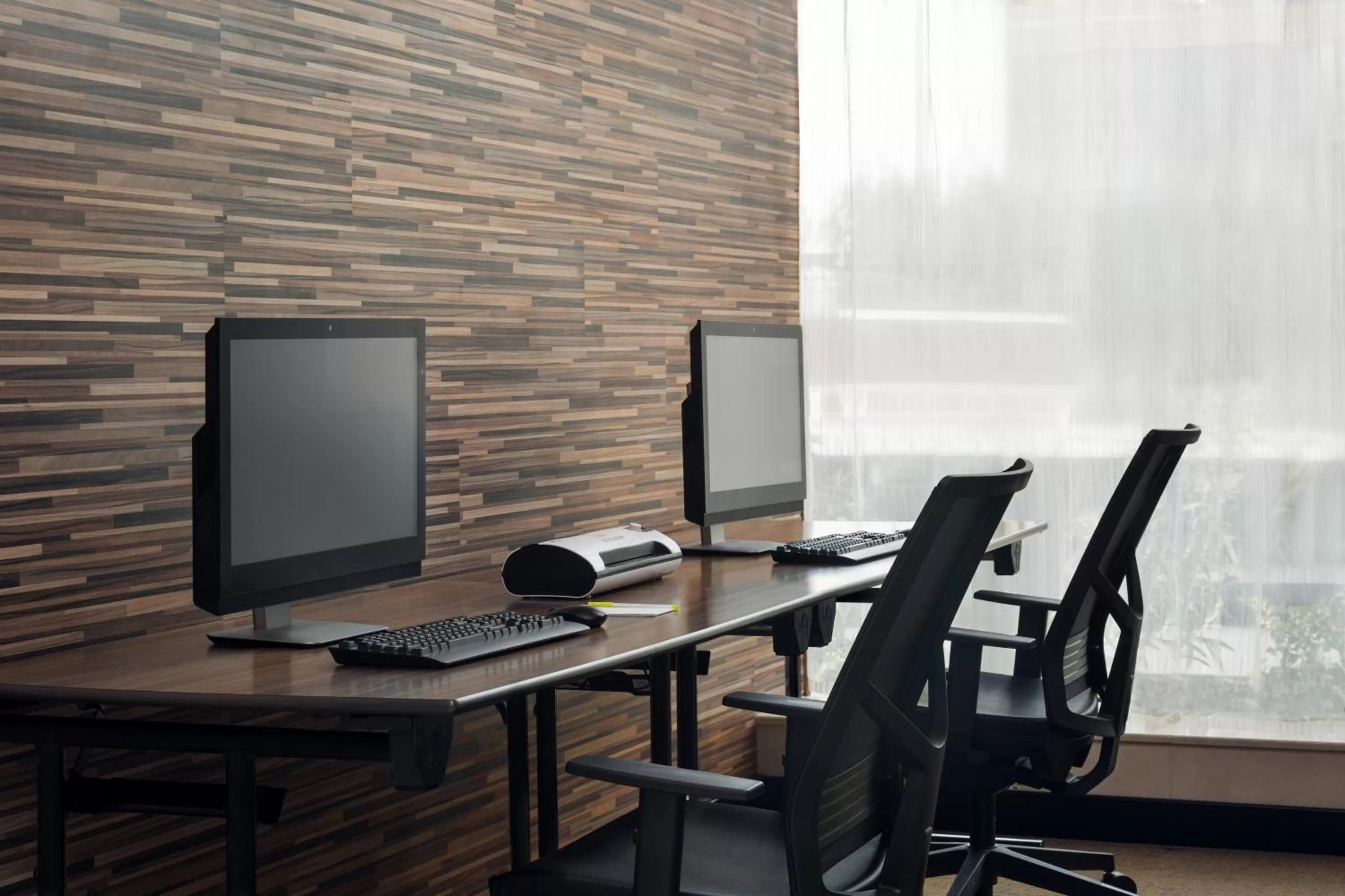 Business facilities in Hyatt Place Riyadh Sulaimania