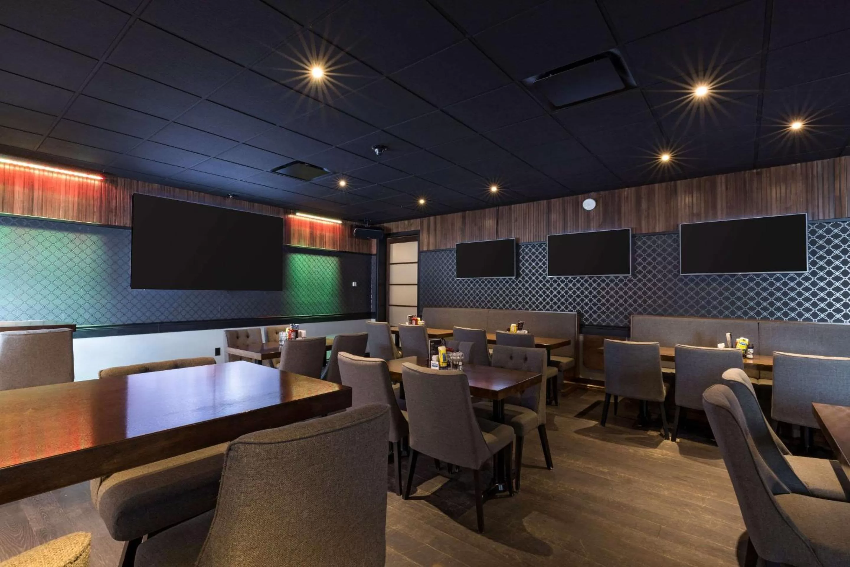 Lounge or bar in Quality Inn & Suites