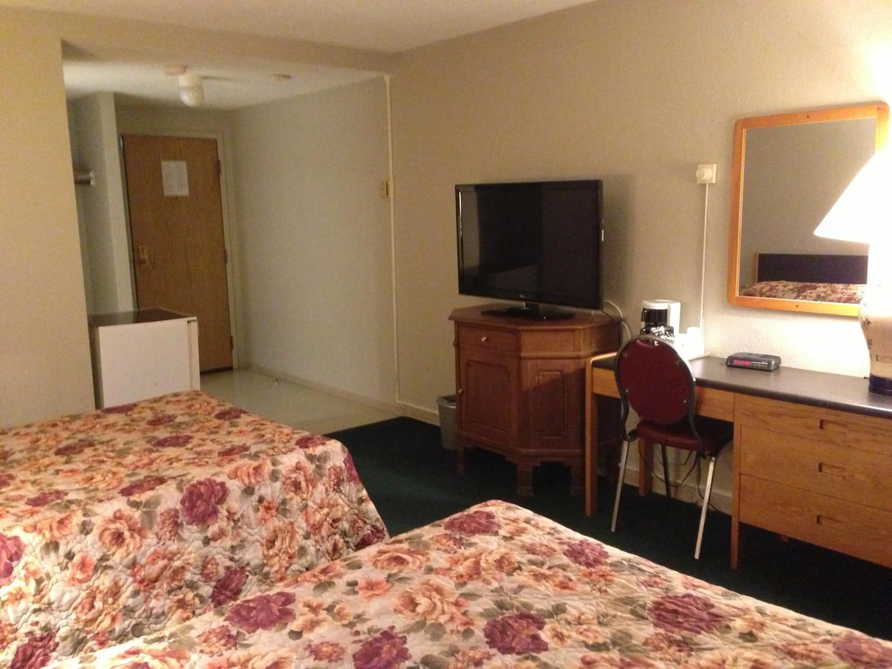 TV and multimedia, Bed in Moby Dick Inn