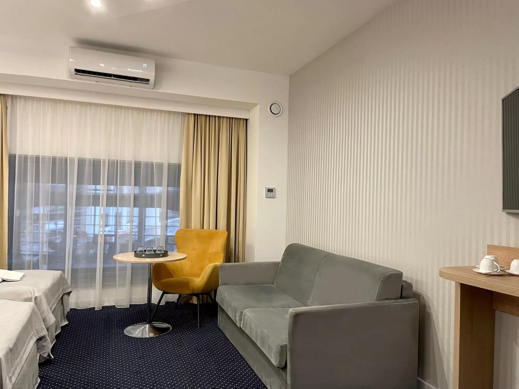 Photo of the whole room in Arka Medical Spa