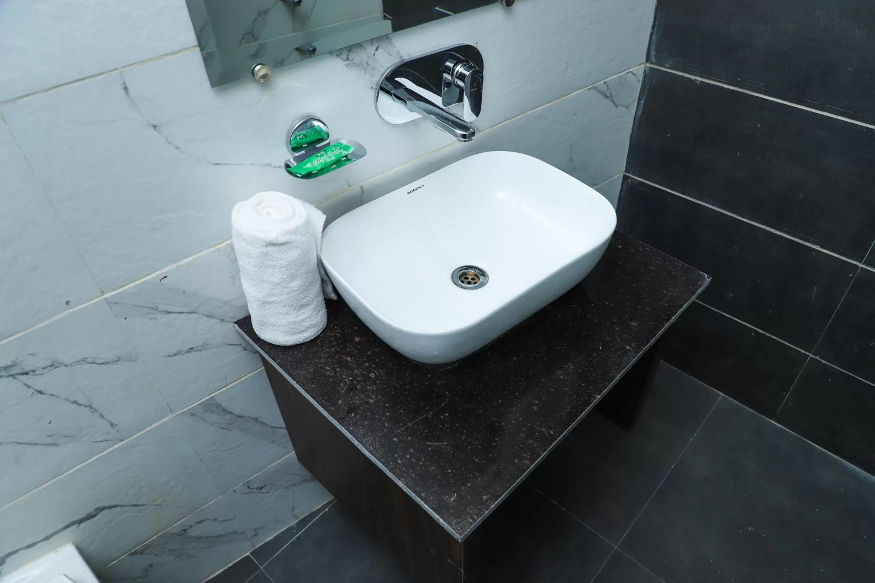 Bathroom in Hotel Dream Town By Cozy Hotels & Resorts