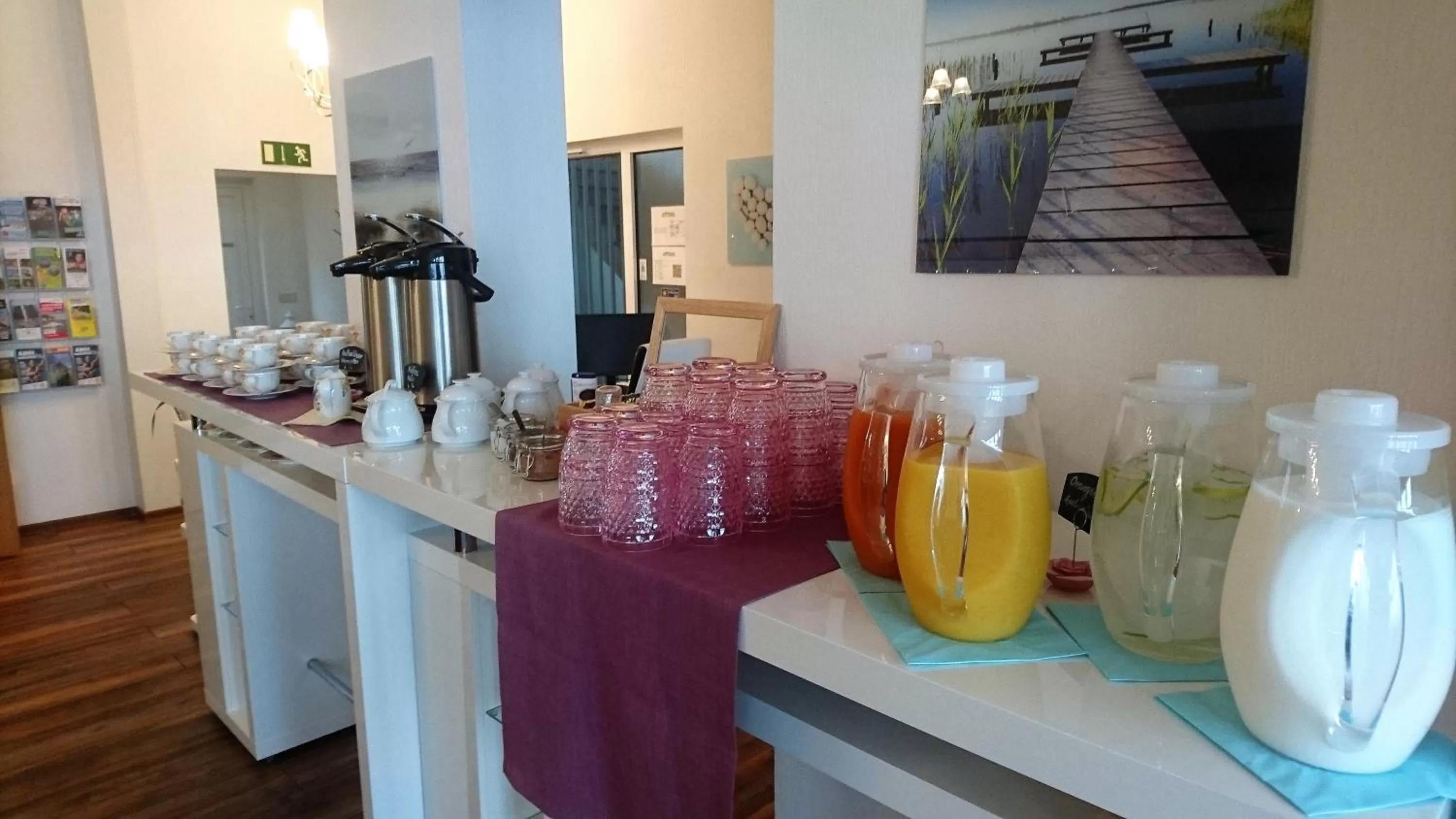 Buffet breakfast in Hotel Waterkant