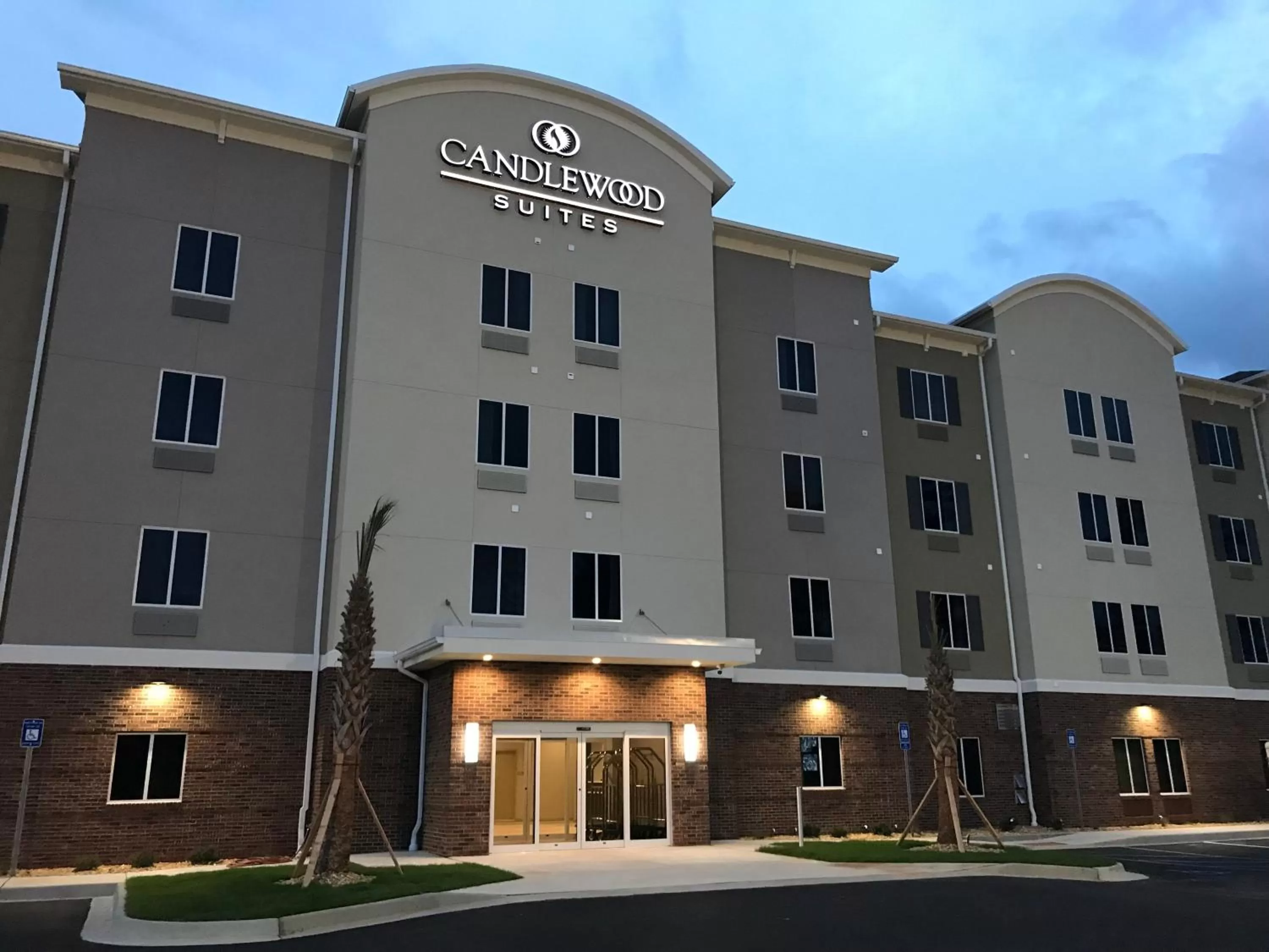 Property building in Candlewood Suites Valdosta Mall by IHG