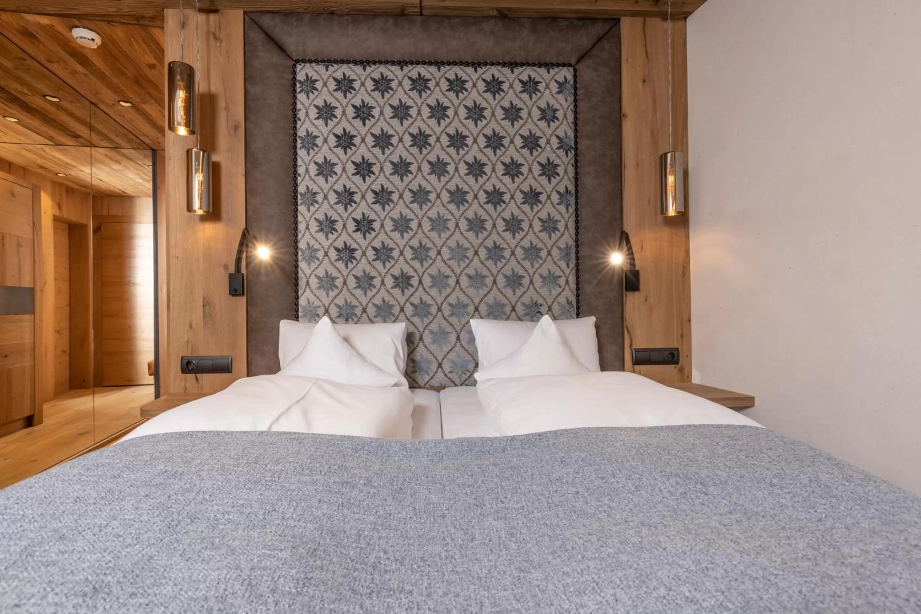 Bed in Natur & Spa Resort "Der Alpbacherhof" Superior