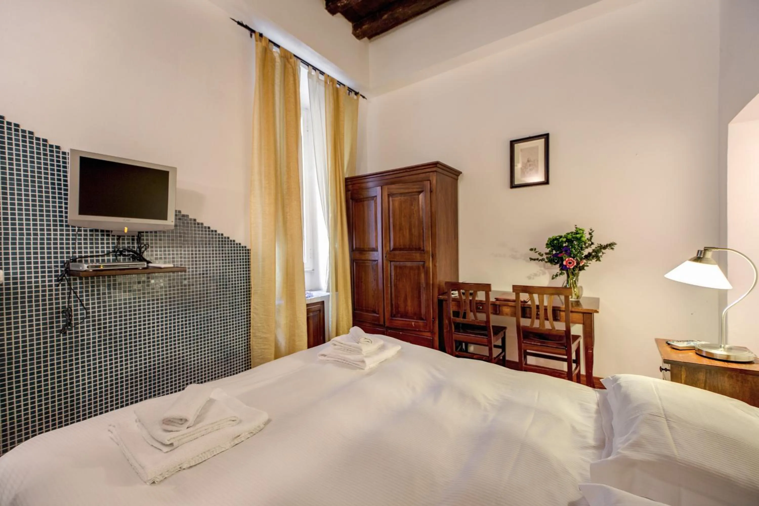 Day, Bed in Nova Domizia