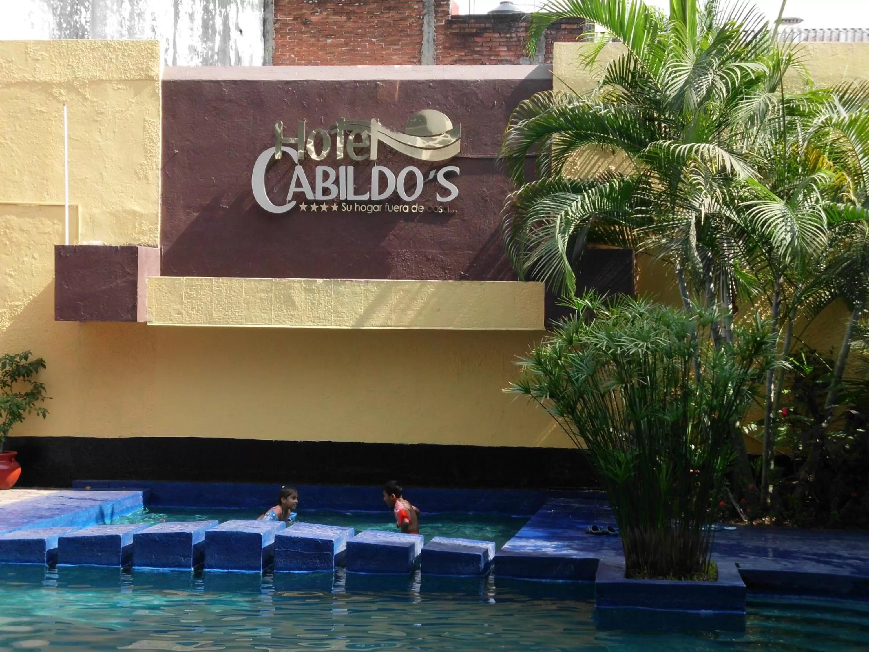 Swimming pool in Hotel Cabildos