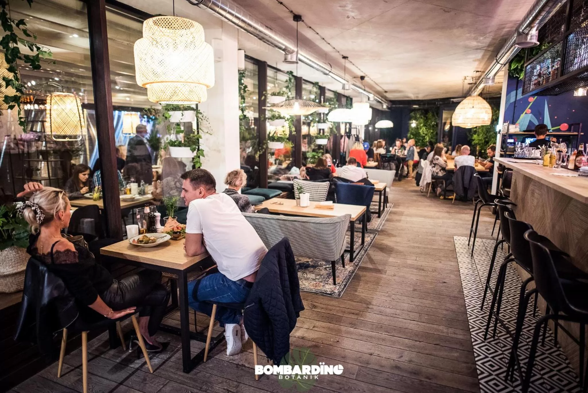 Restaurant/places to eat in Hotel Willowa