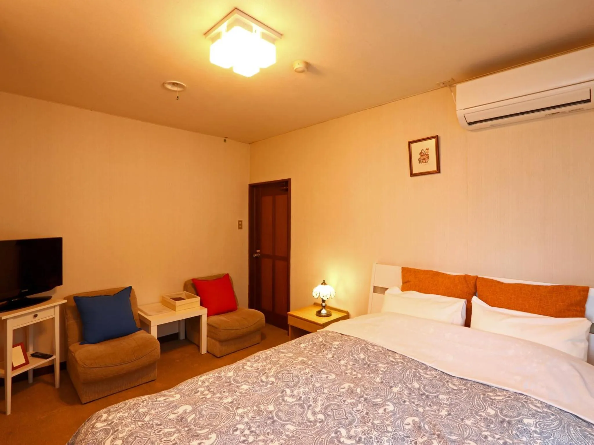Standard Queen Room - single occupancy in Belle Vue Nishiura