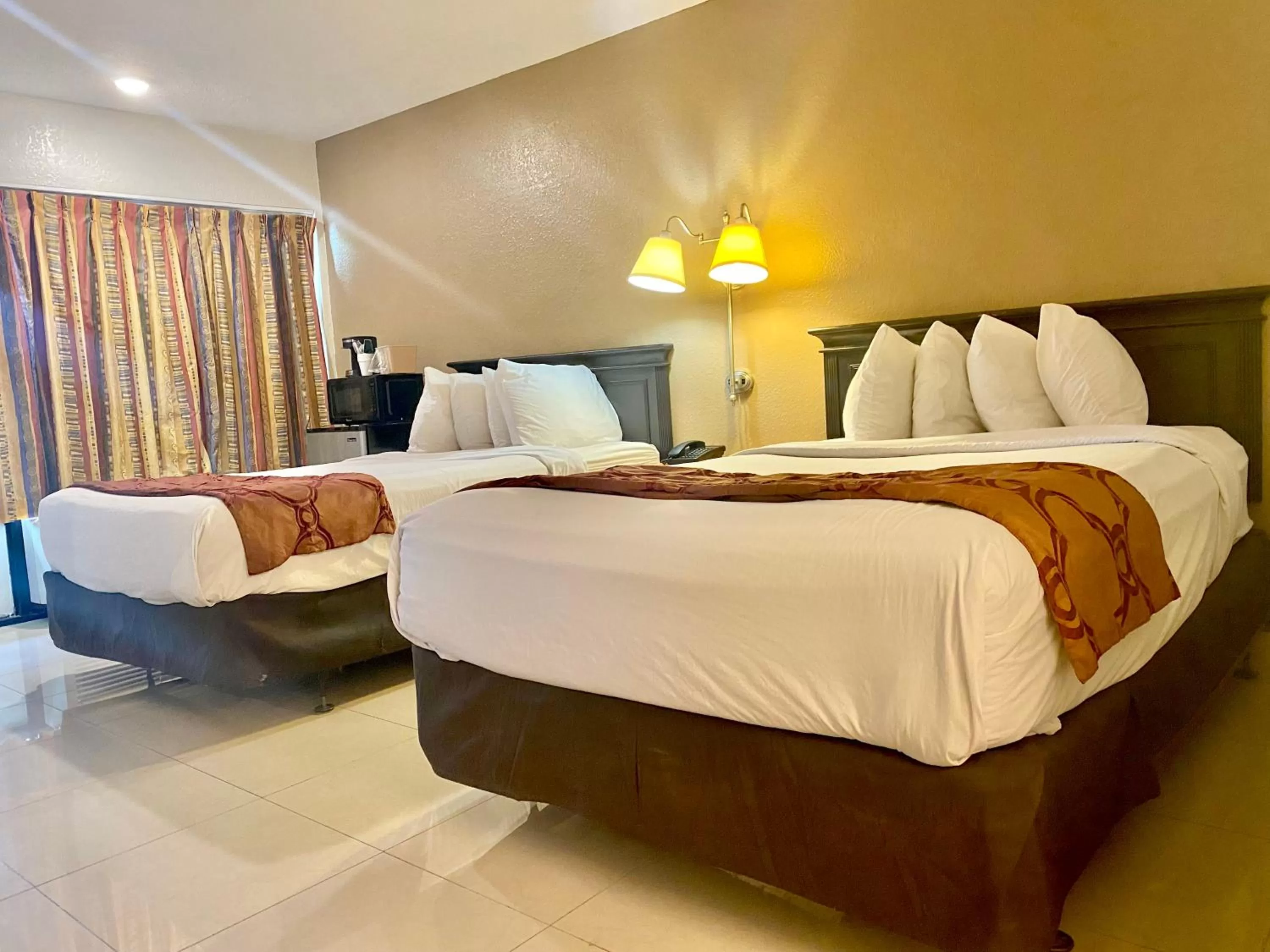 Photo of the whole room, Bed in Garden Inn of Homestead