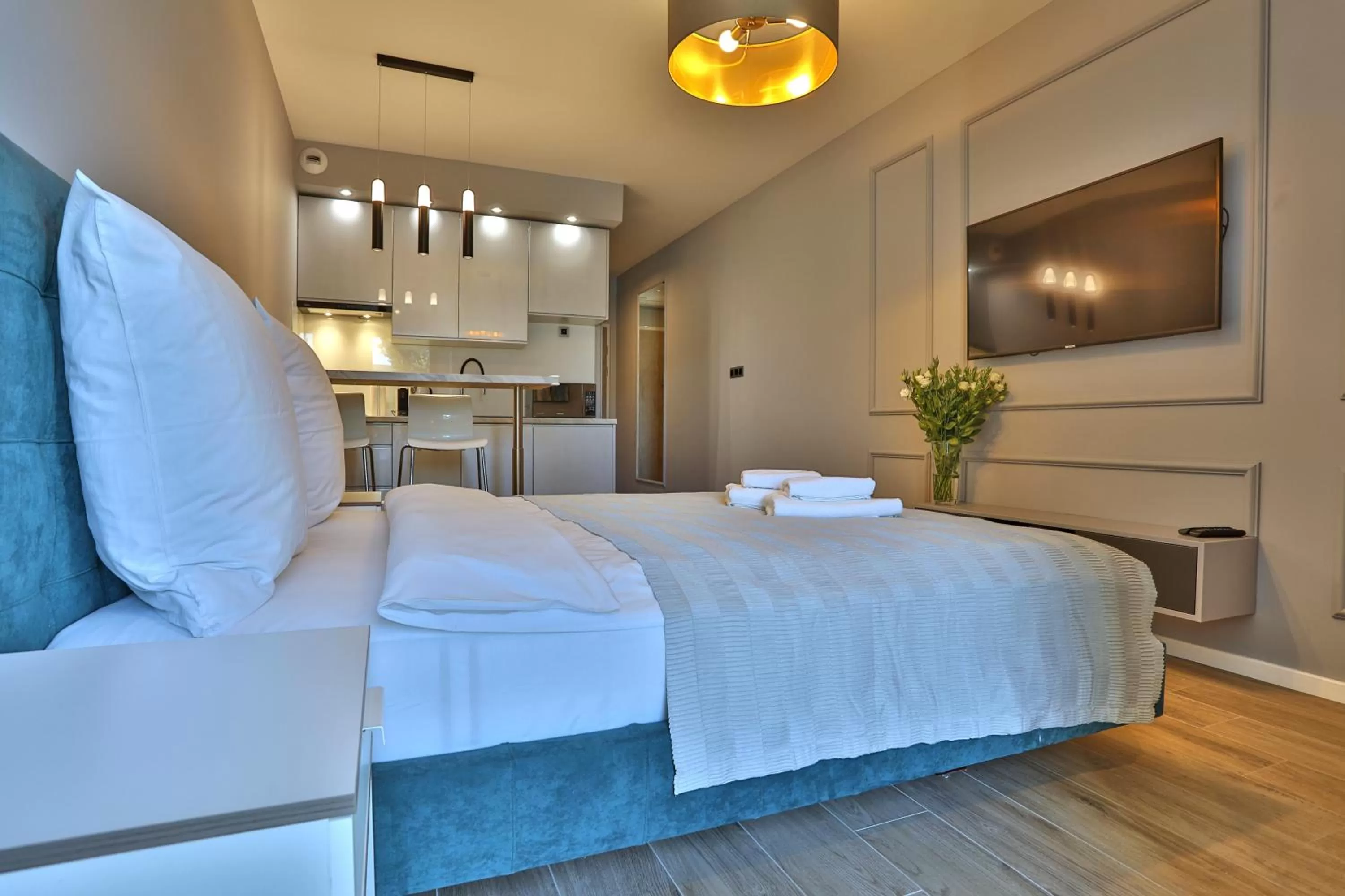 Kitchen or kitchenette, Bed in RAJSKA 3 by PI Apartments