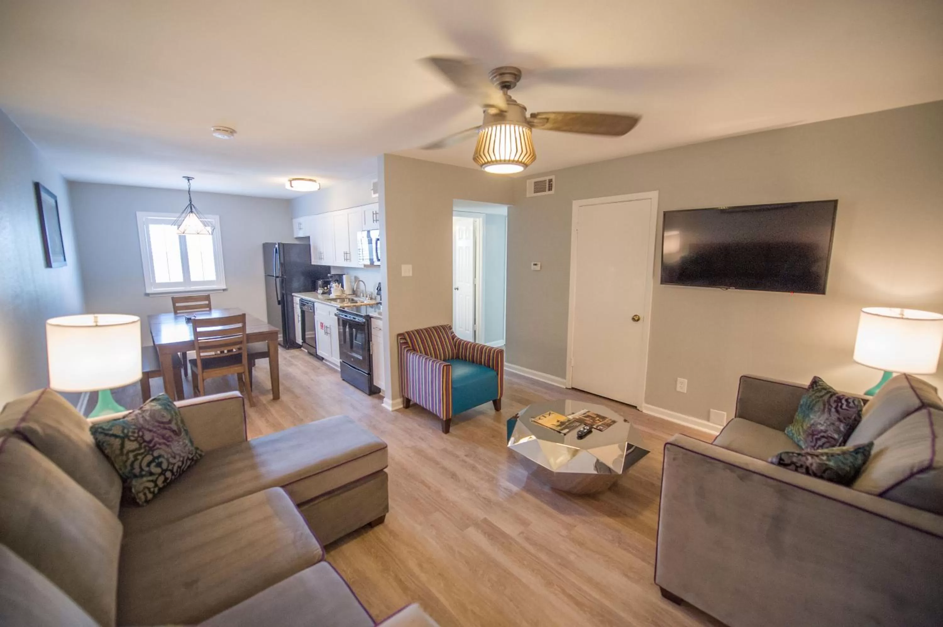 TV and multimedia, Seating Area in Frenchmen Orleans at 519, Ascend Hotel Collection