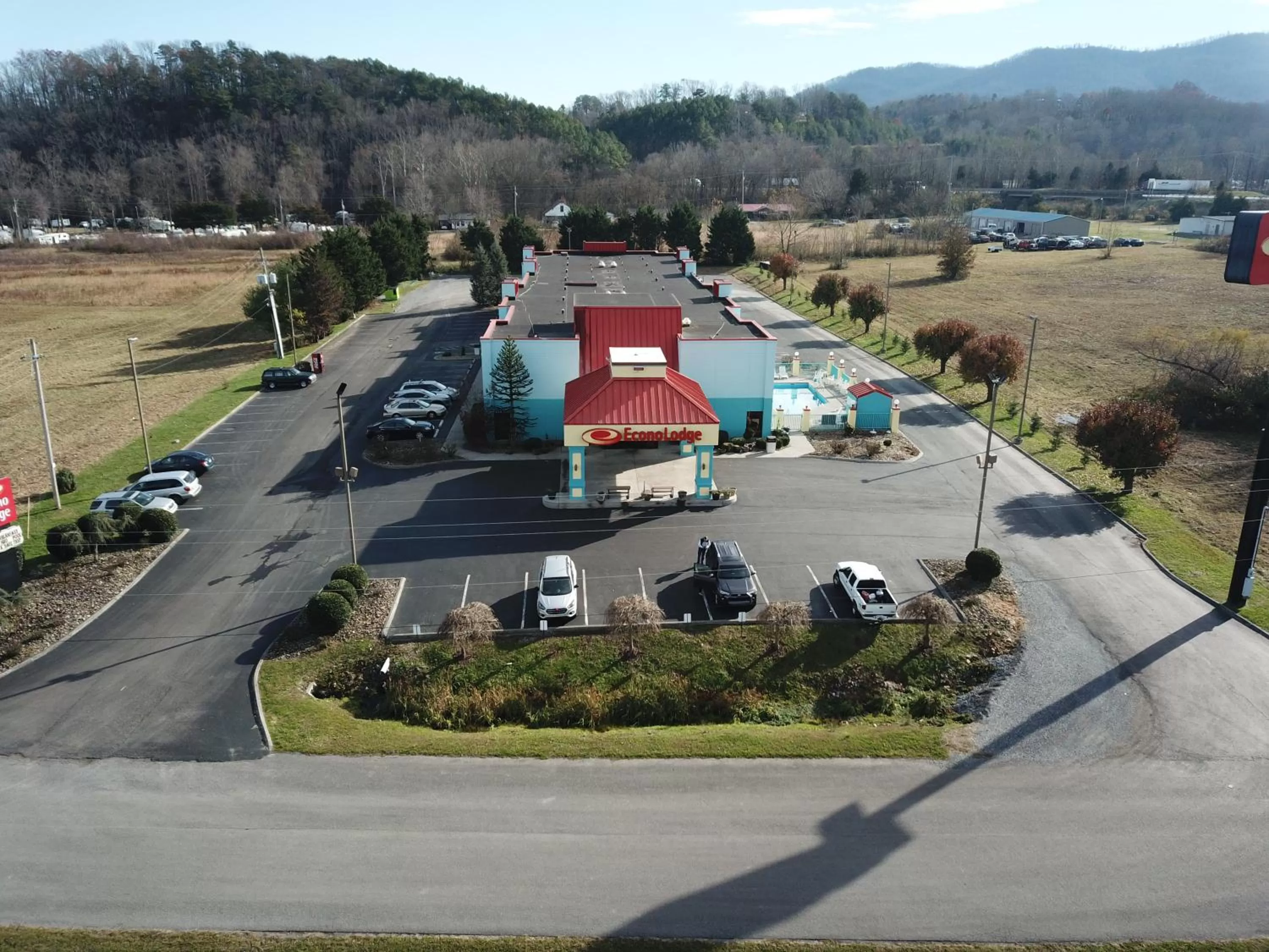 Property building in Econo Lodge Newport Smoky Mountains Gateway