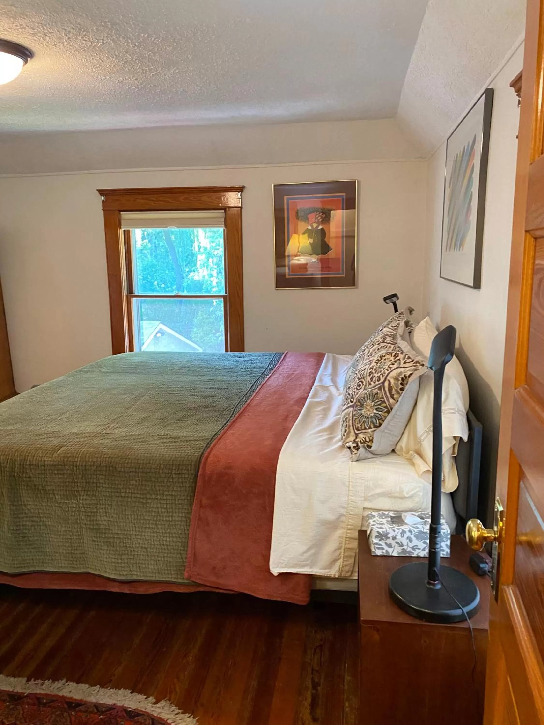 Bedroom in Burnt Toast Inn