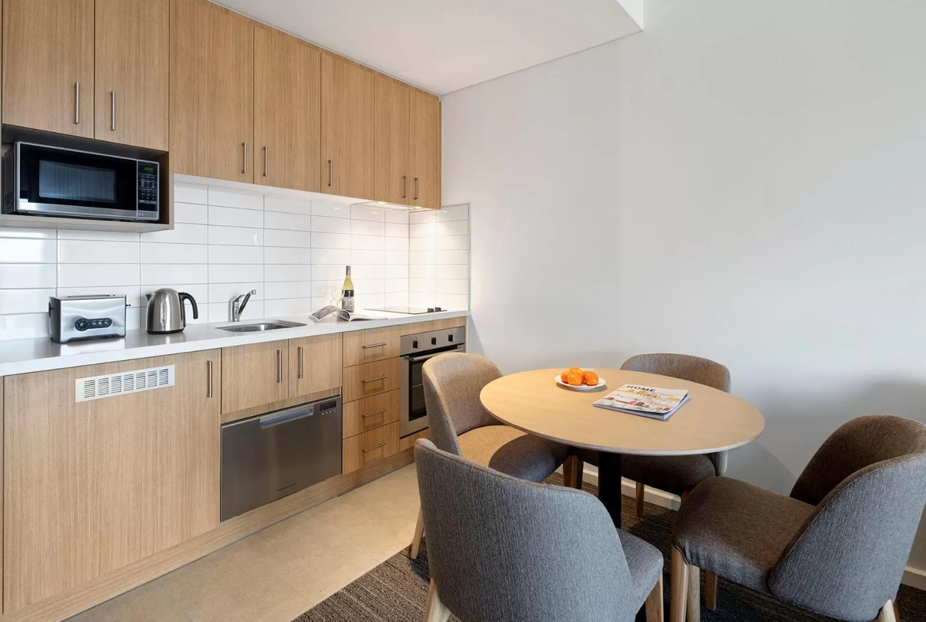 Kitchen or kitchenette in Quality Hotel Lakeside