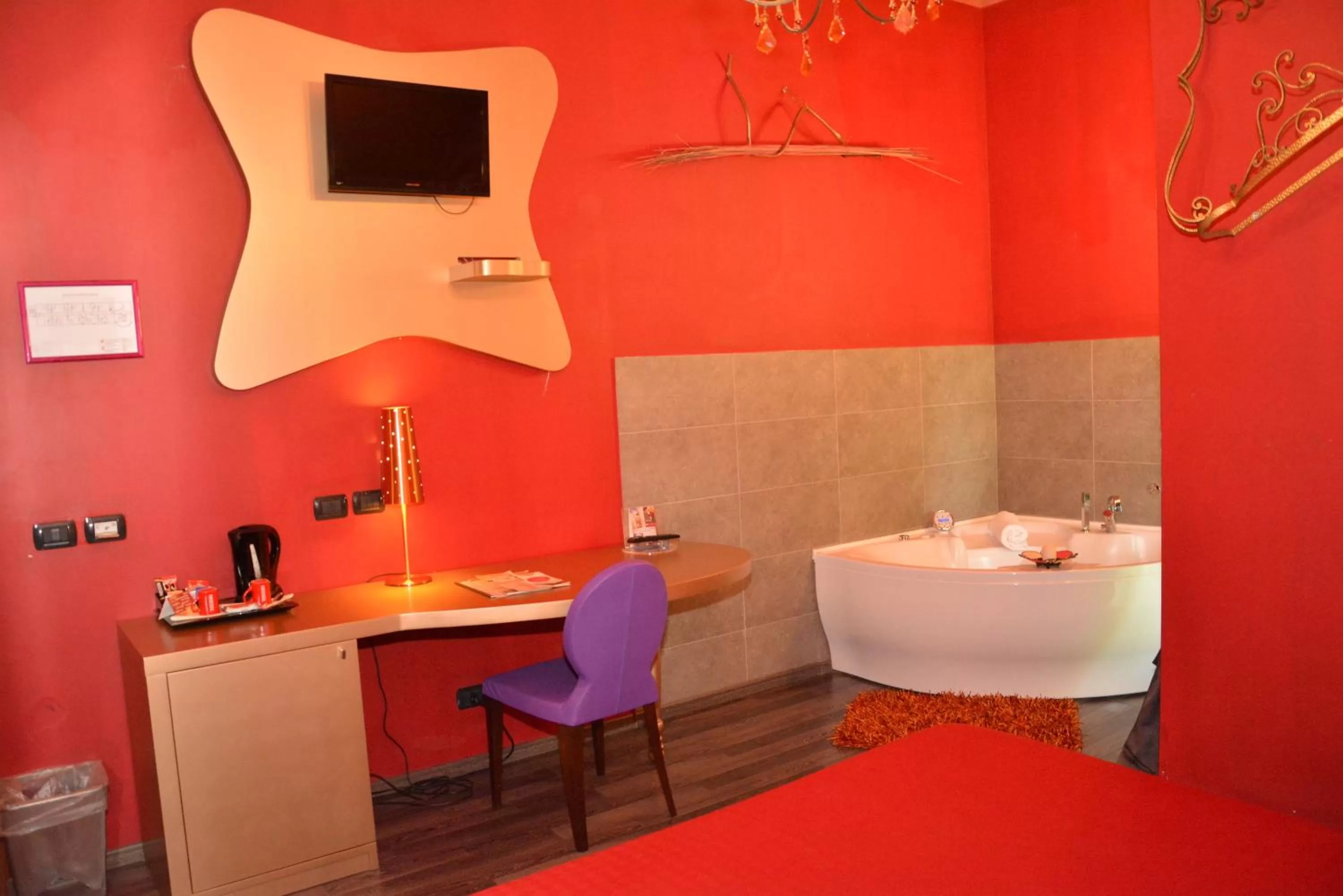 Decorative detail in Hotel Villa Glicini