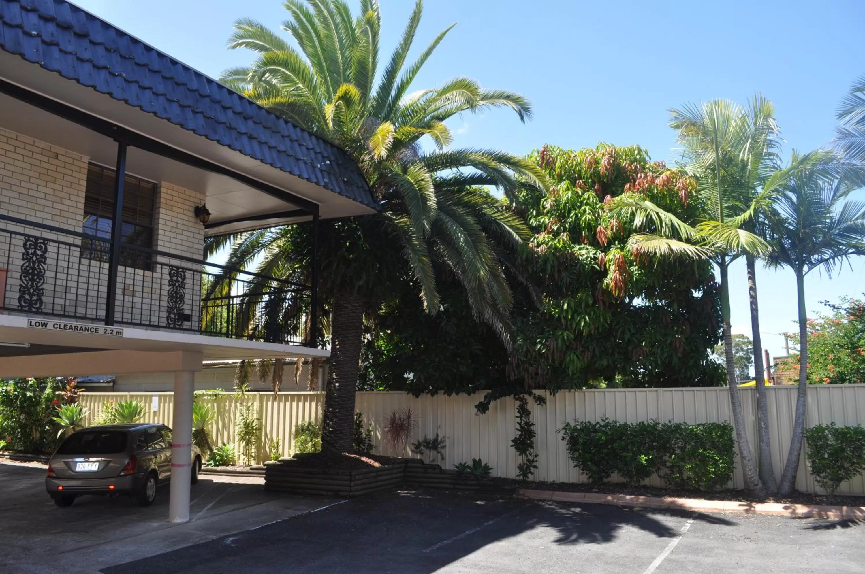 Property building in In Town Motor Inn