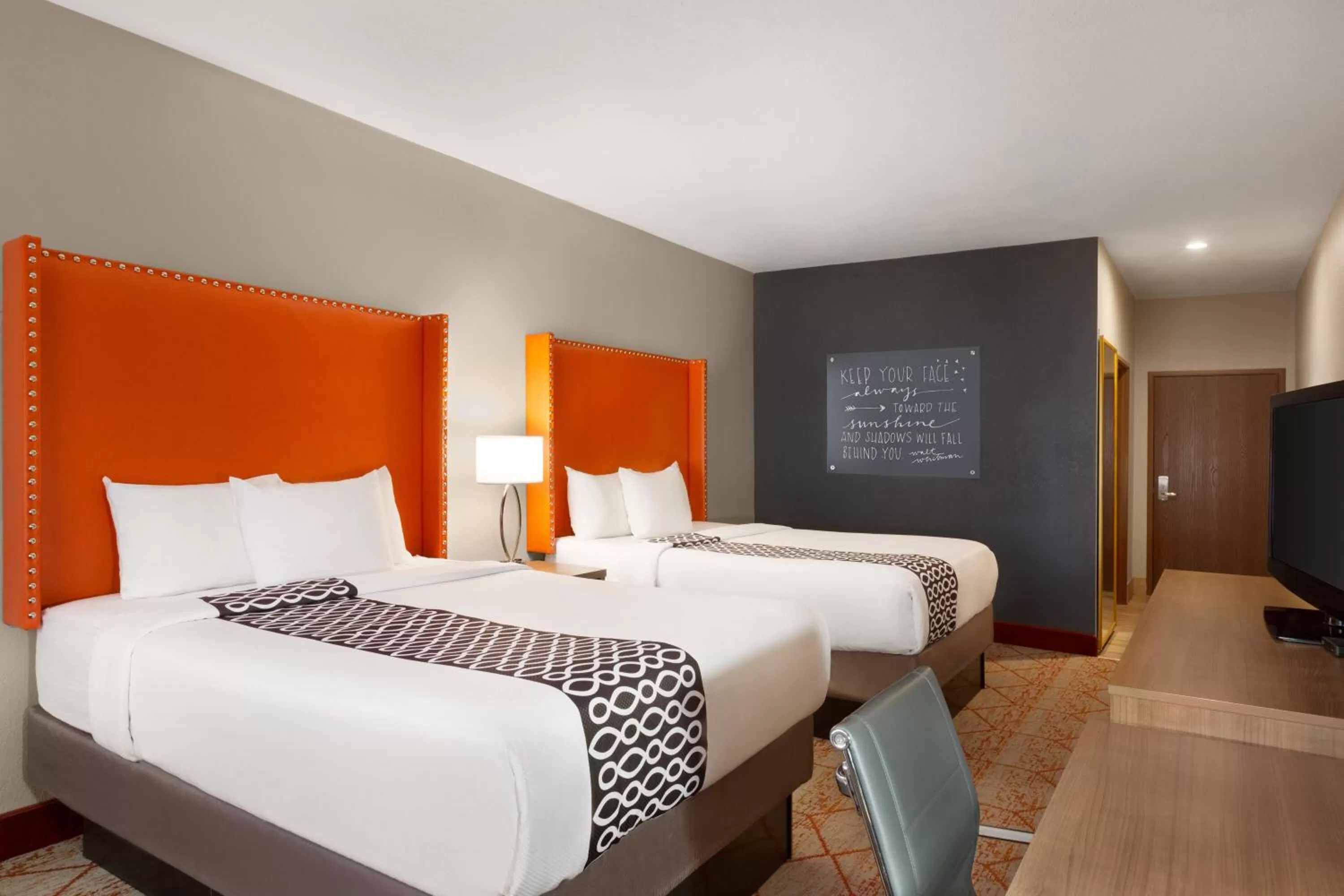 Bed in La Quinta by Wyndham Lackawanna