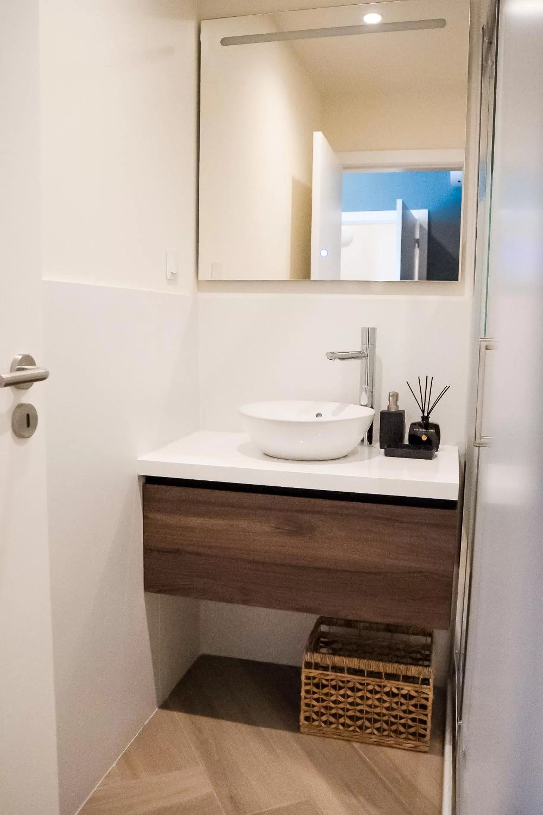 Toilet, Bathroom in Guest House Jacarandá Faro