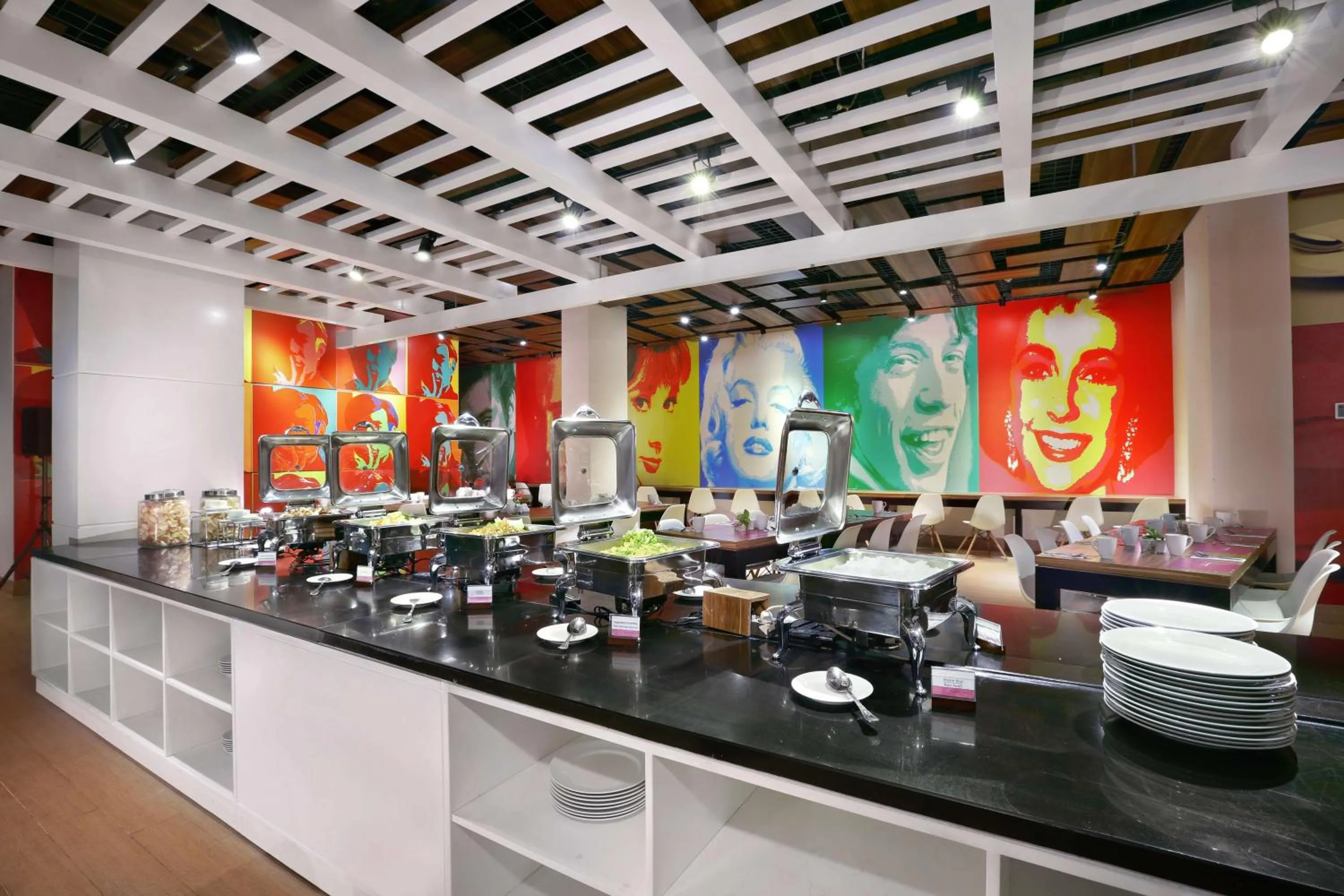 Restaurant/places to eat in favehotel Jababeka Cikarang