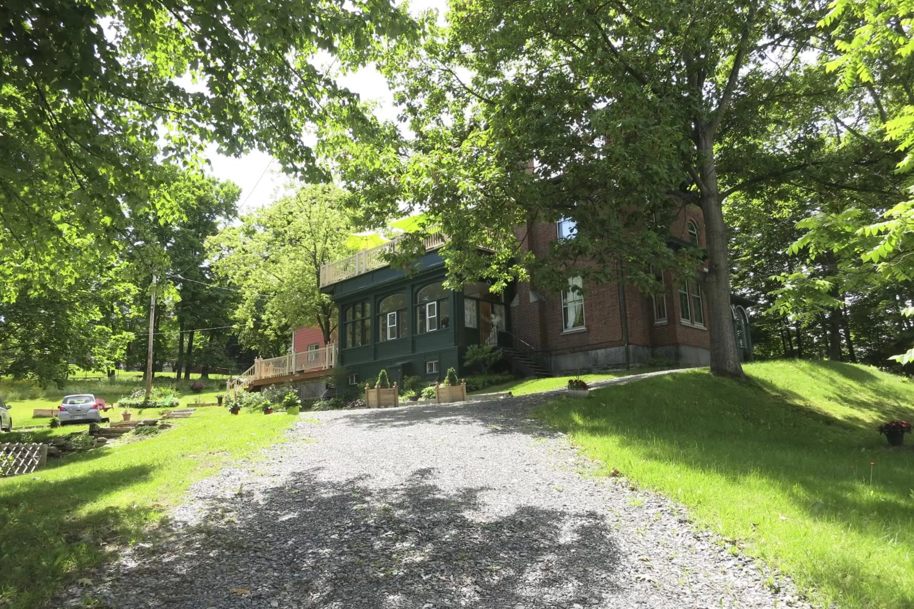 Property building, Garden in Île de Garde B&B