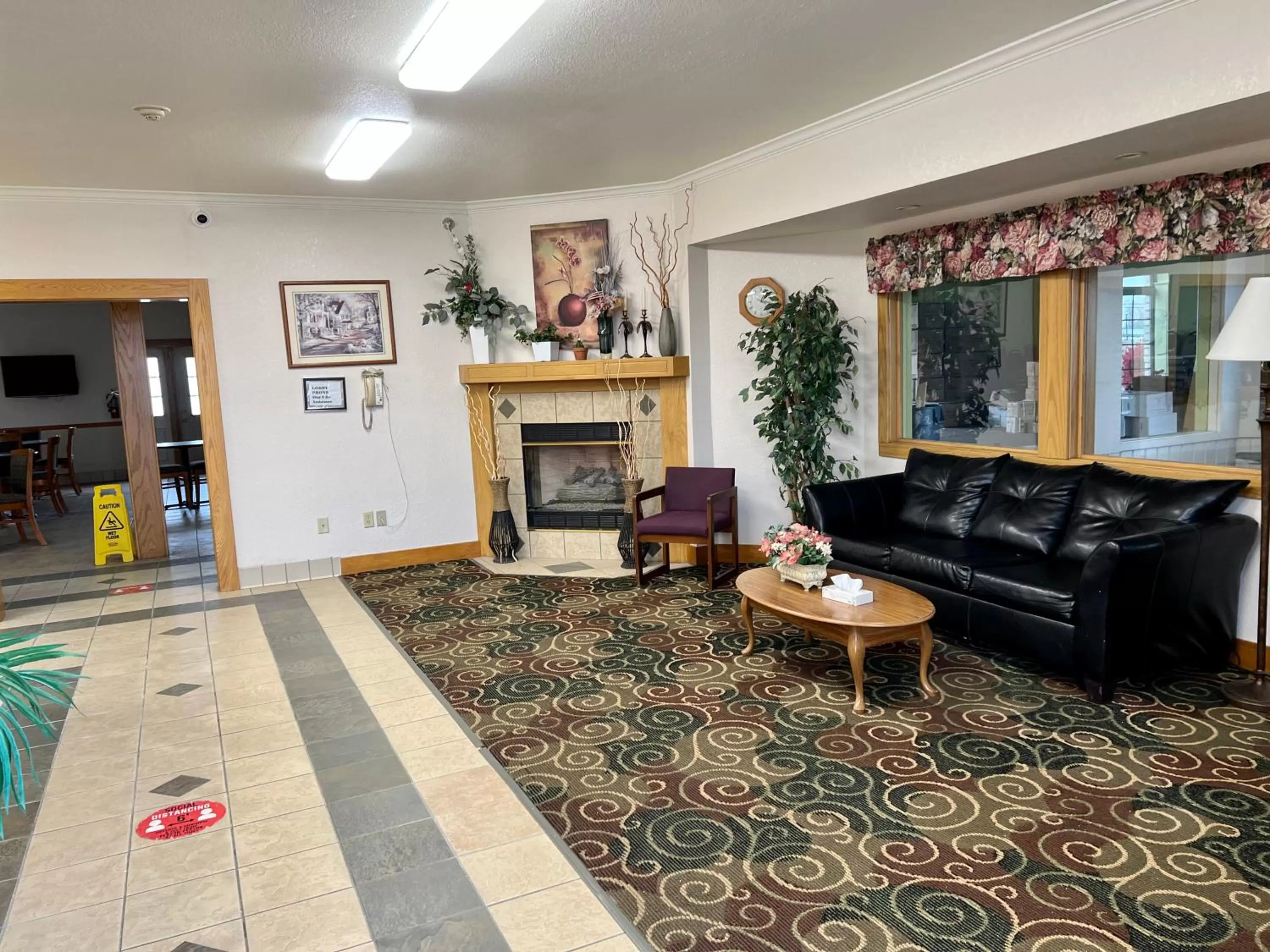 Lobby or reception in Express Inn & suites