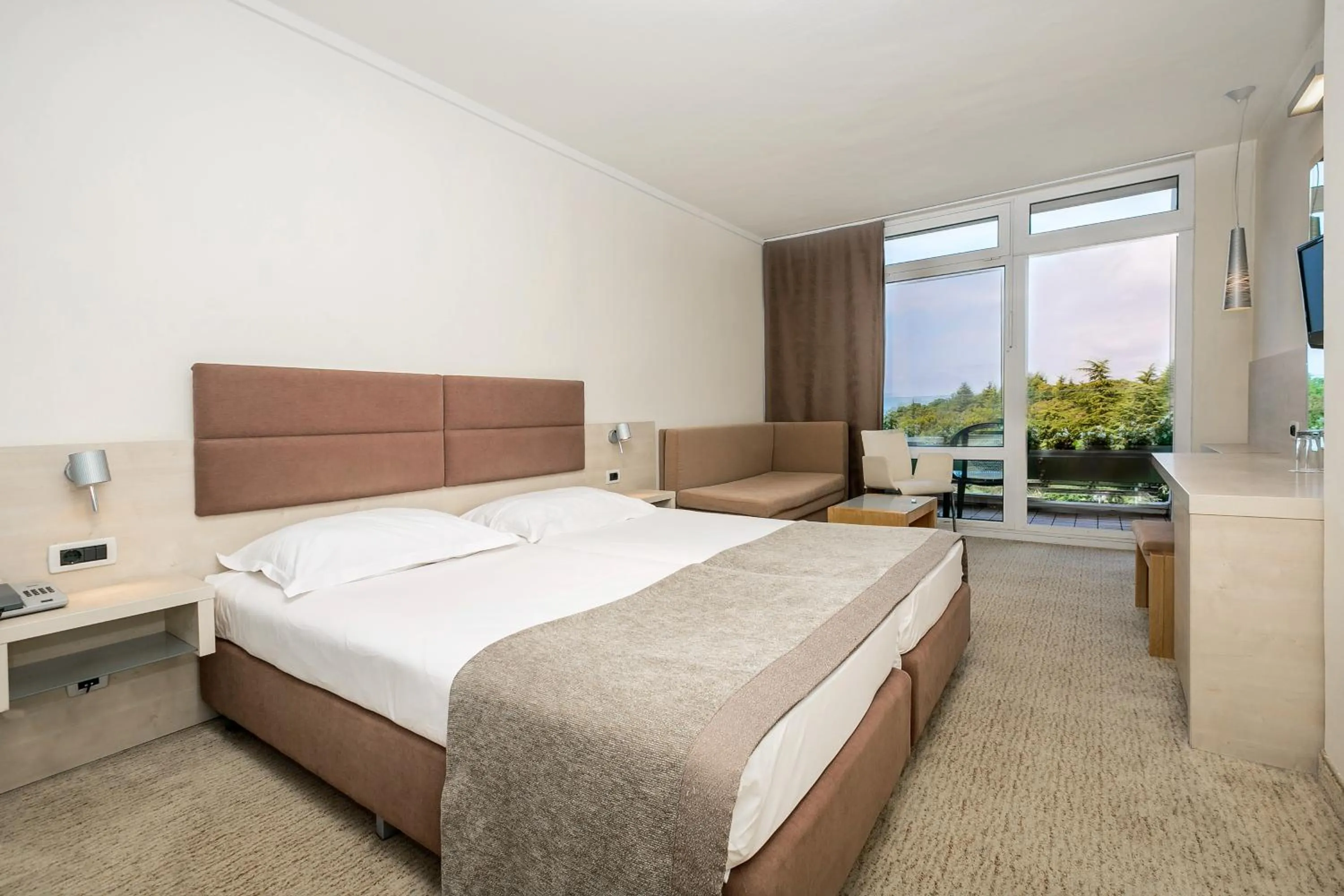 Bedroom, Bed in Hotel Mediteran Plava Laguna