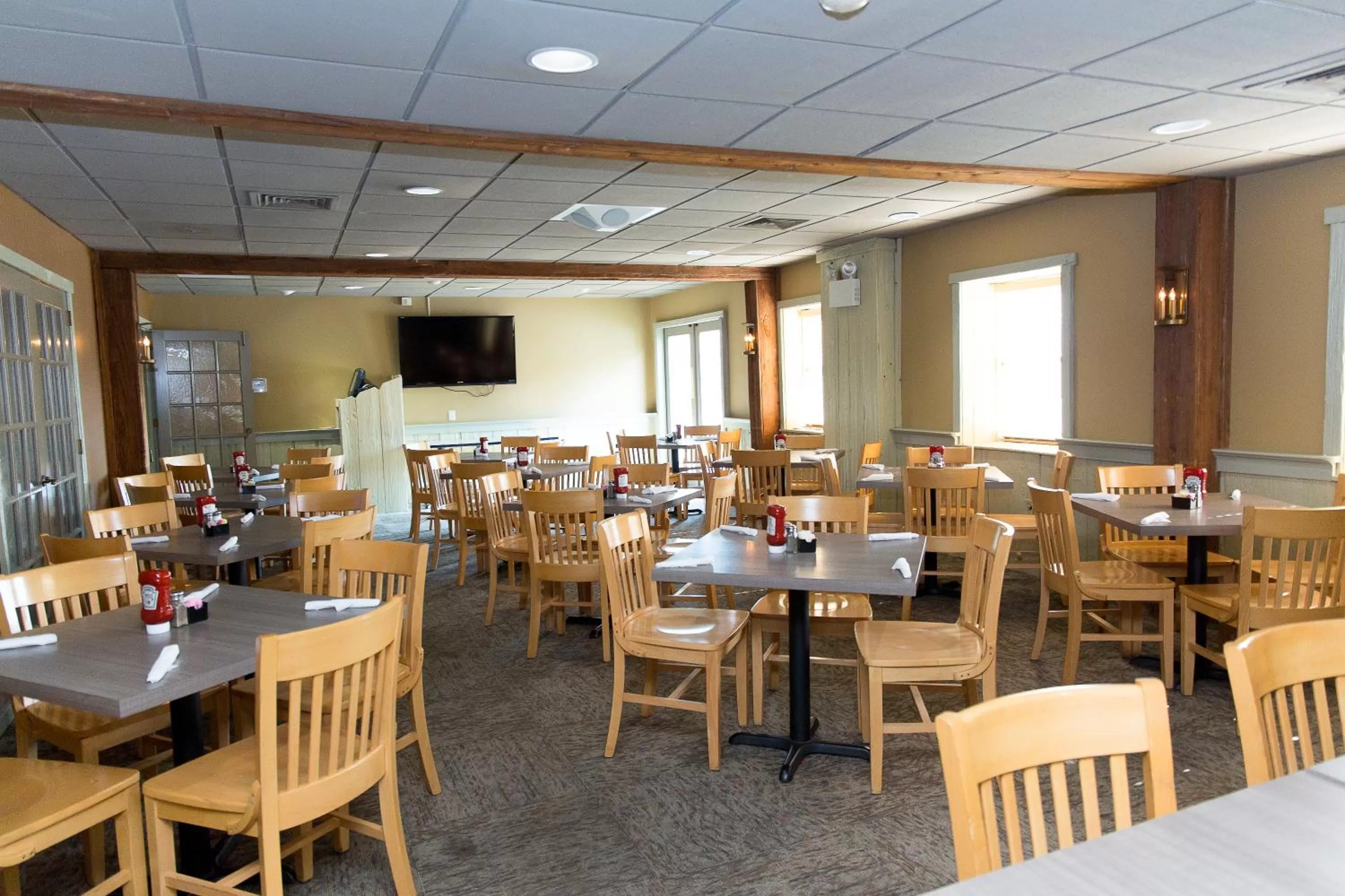 Restaurant/places to eat in The Country Inn of Lancaster