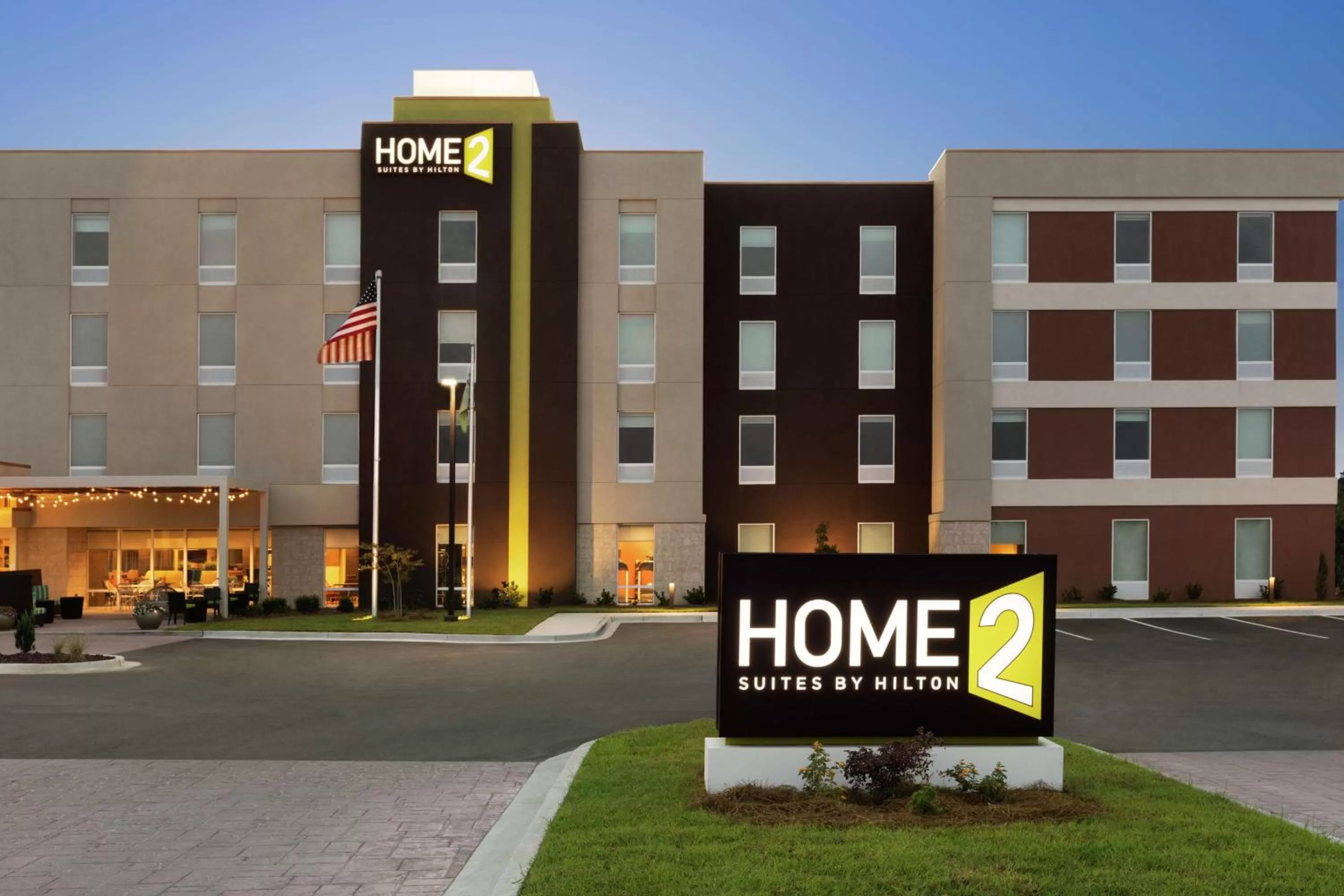 Property building in Home2 Suites By Hilton Savannah Airport