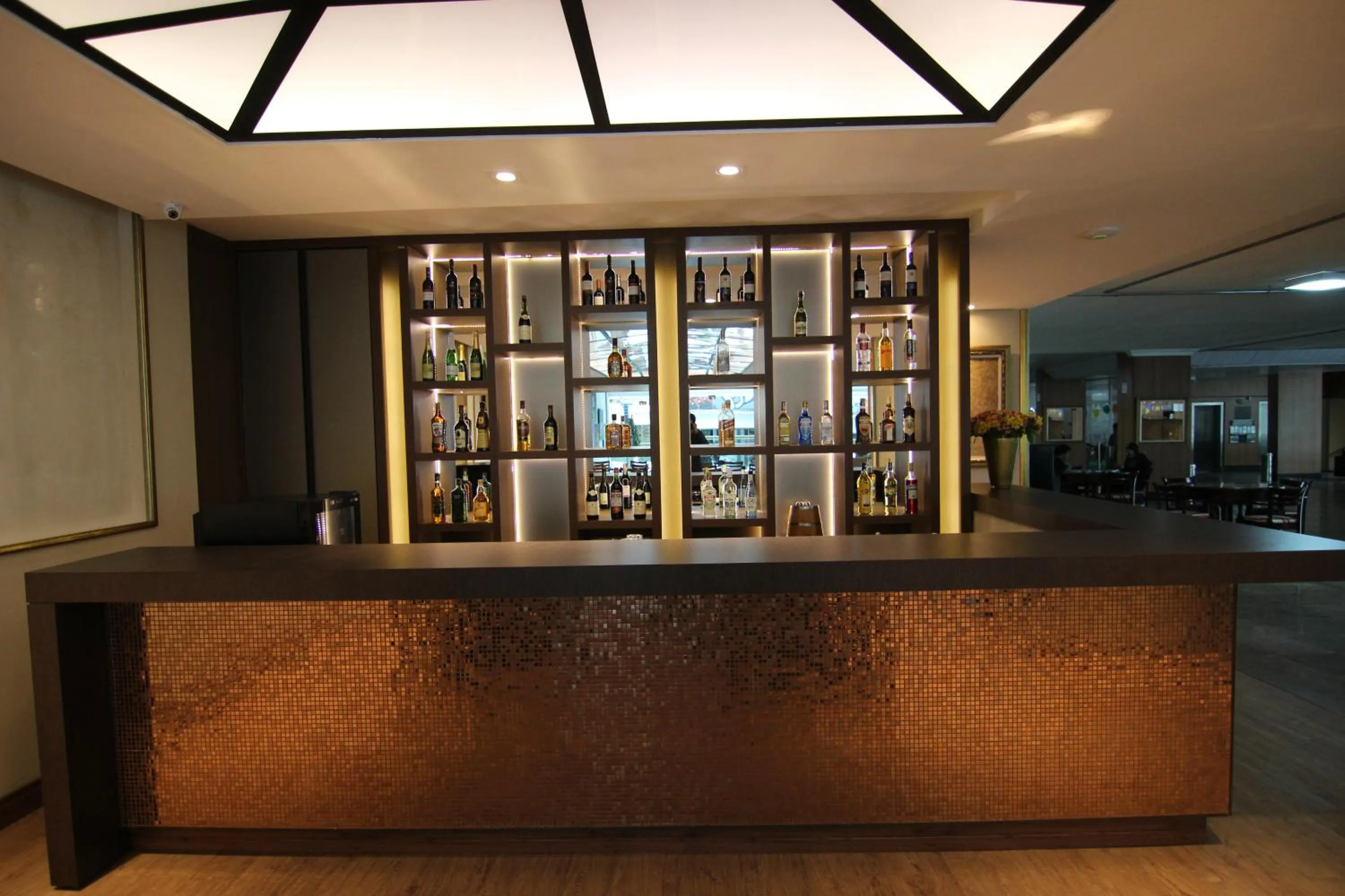 Lounge or bar in Hotel Nacional Inn Poços de Caldas - Lazer completo e Gastronomia no Centro