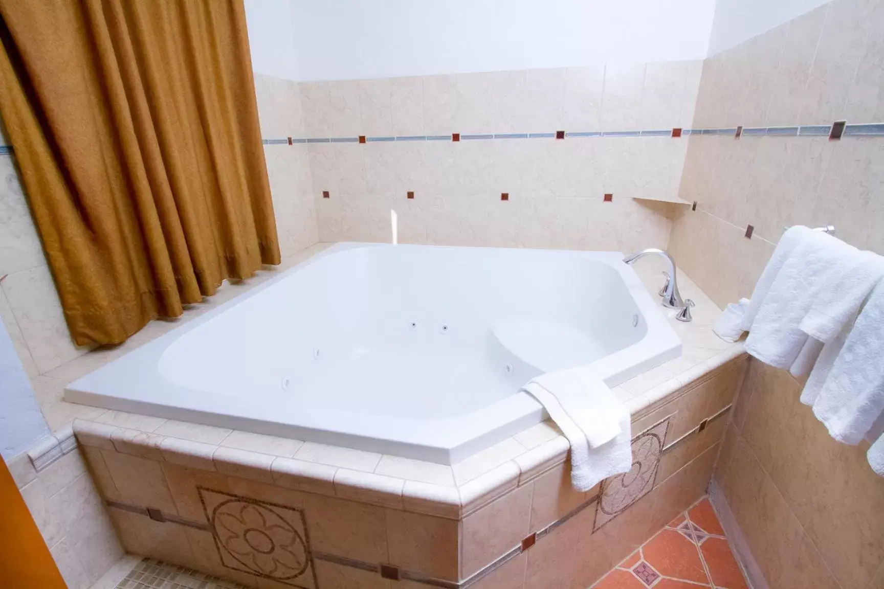 Double Room with Spa Bath in Mission Bell Motel Double Room with Spa Bath in Mission Bell Motel